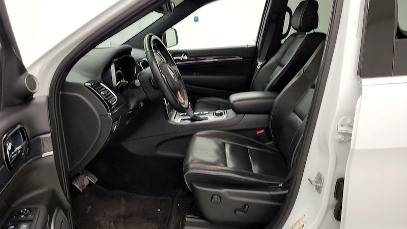 2019 Jeep Grand Cherokee Overland 11