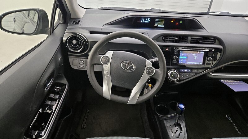 2015 Toyota Prius c Two 10