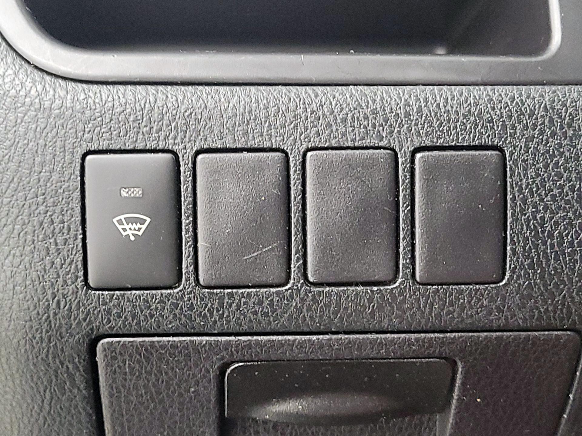 Thumbnail: 2016 Toyota Highlander - 13