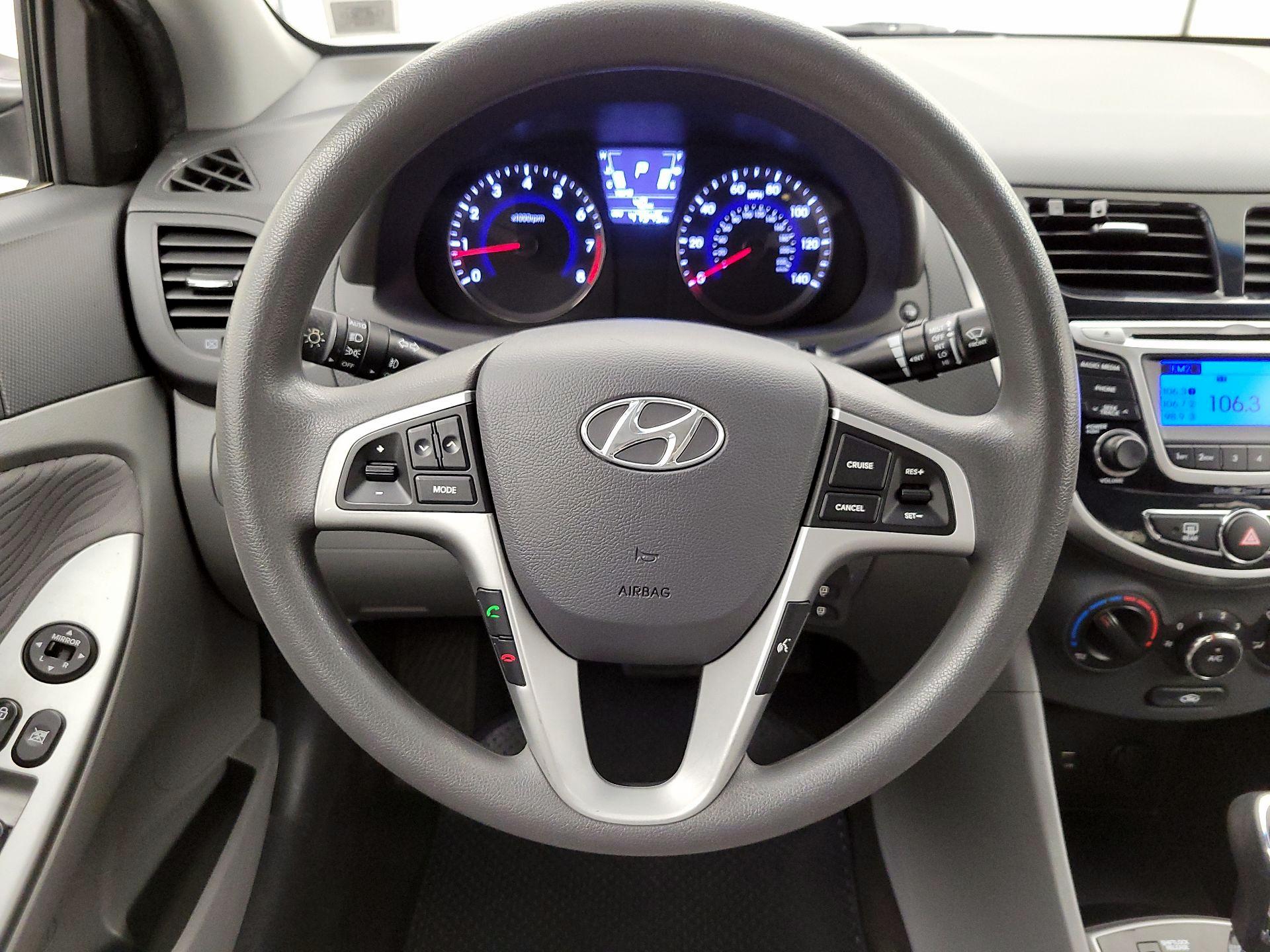 Thumbnail: 2014 Hyundai Accent - 10