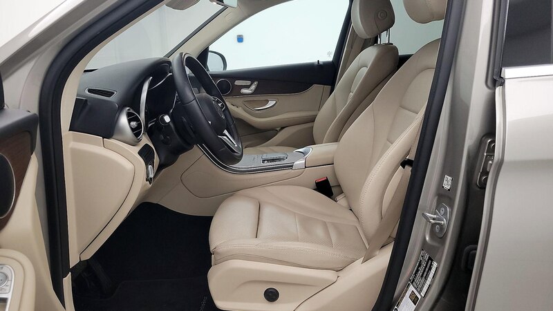 2020 Mercedes-Benz GLC 300 11