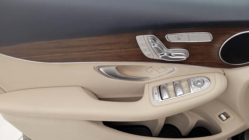 2020 Mercedes-Benz GLC 300 12