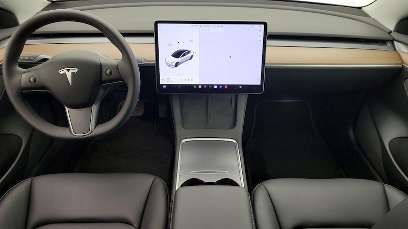 2022 Tesla Model 3 Long Range 9