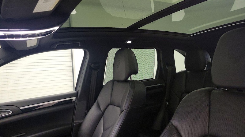 2017 Porsche Cayenne Platinum Edition 20