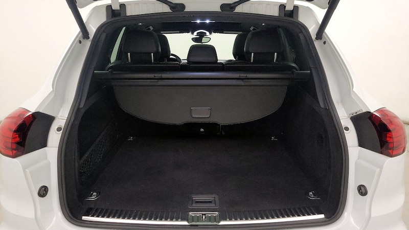 2017 Porsche Cayenne Platinum Edition 22