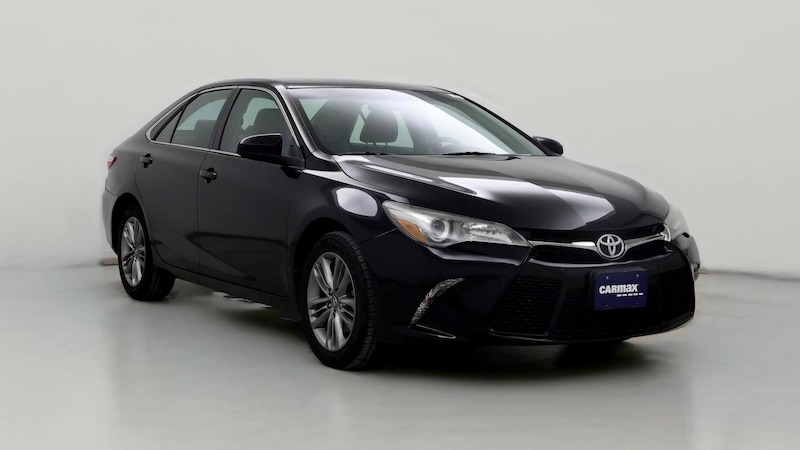 2017 Toyota Camry SE Hero Image