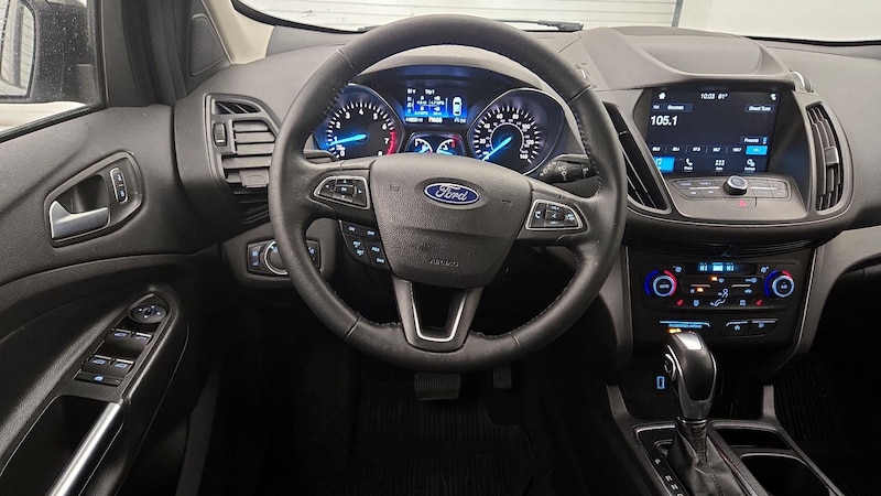 2019 Ford Escape SEL 10