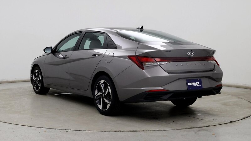 2023 Hyundai Elantra SEL 2