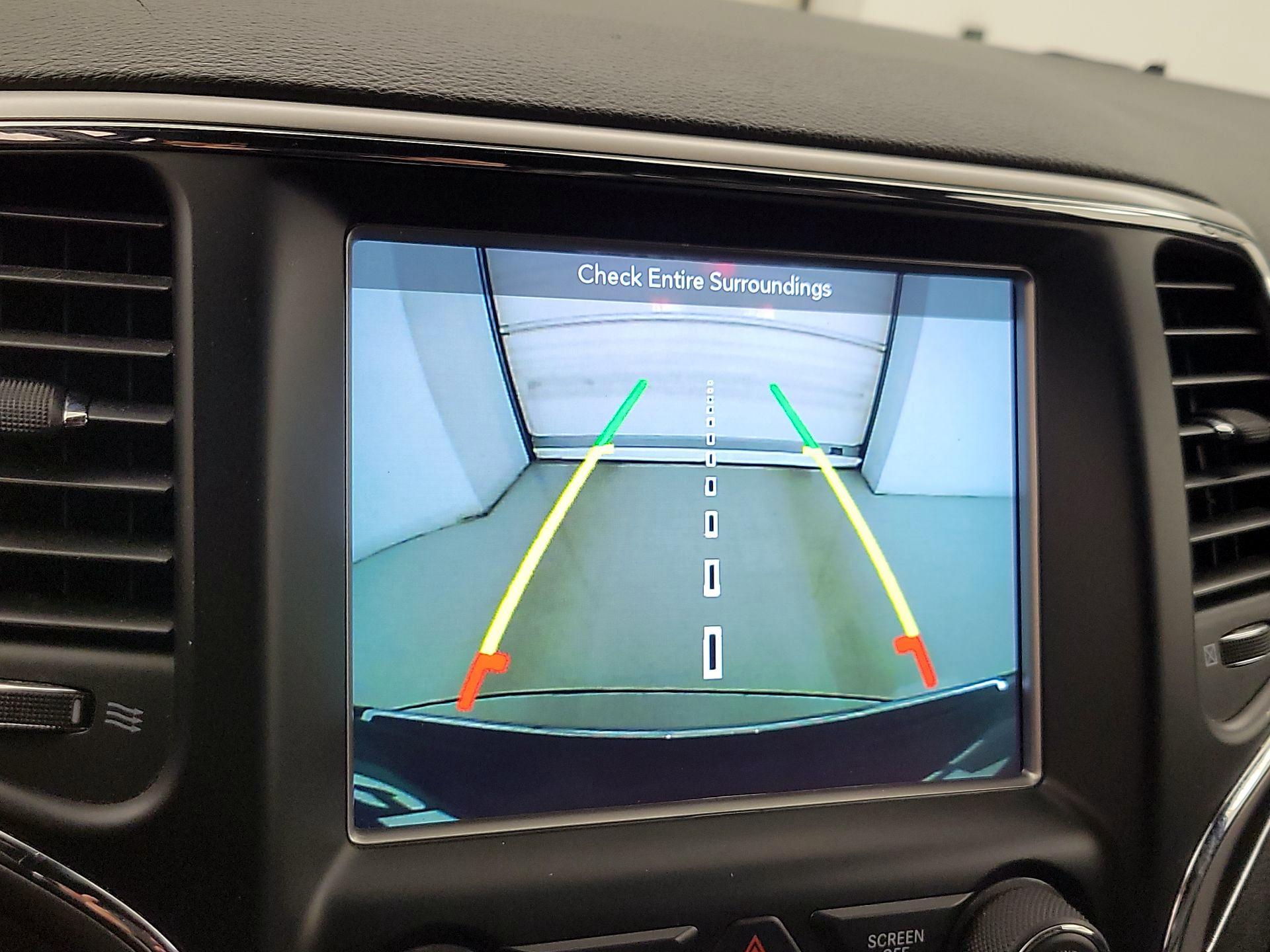 Thumbnail: 2018 Jeep Grand Cherokee - 15