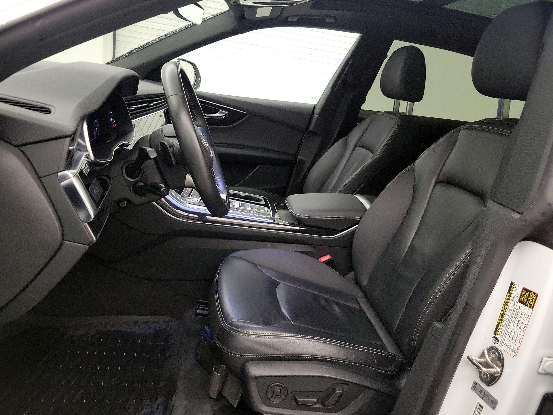 Thumbnail: 2019 Audi Q8 - 11