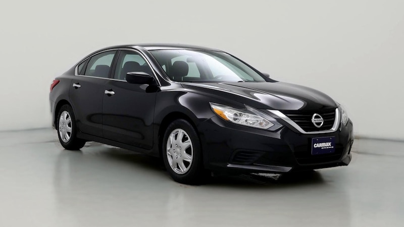 2016 Nissan Altima S Hero Image