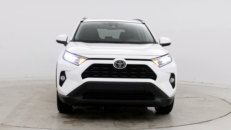 2020 Toyota RAV4 XLE 5