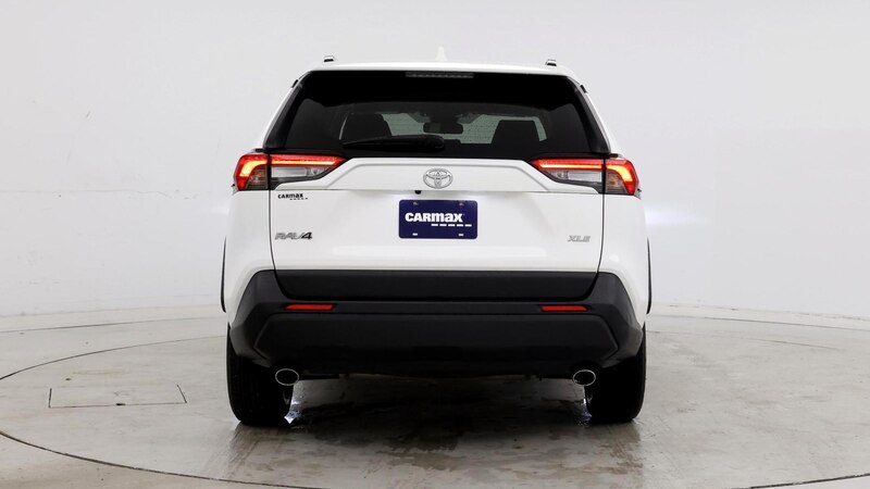 2020 Toyota RAV4 XLE 6