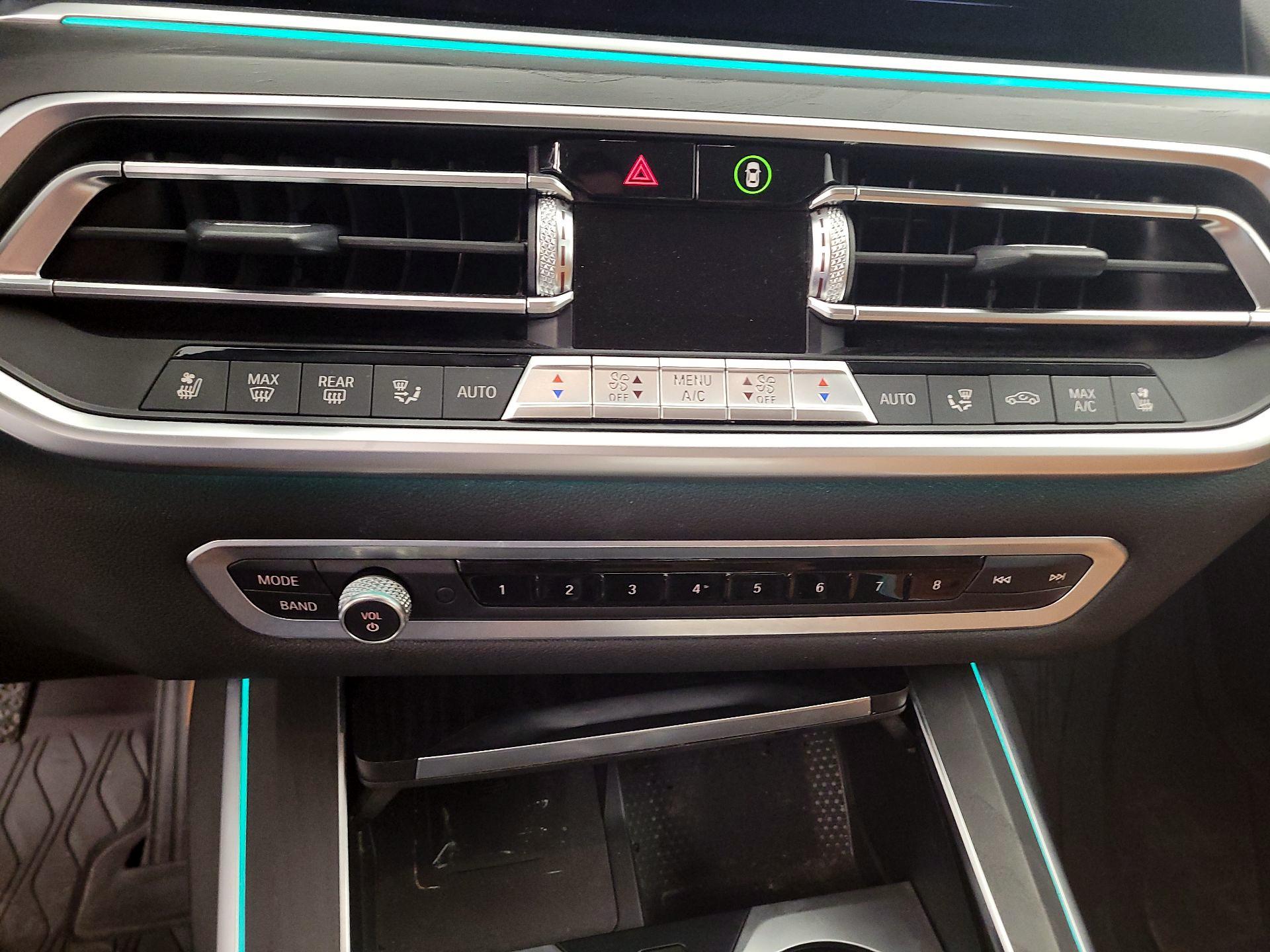 Thumbnail: 2020 BMW X7 - 14