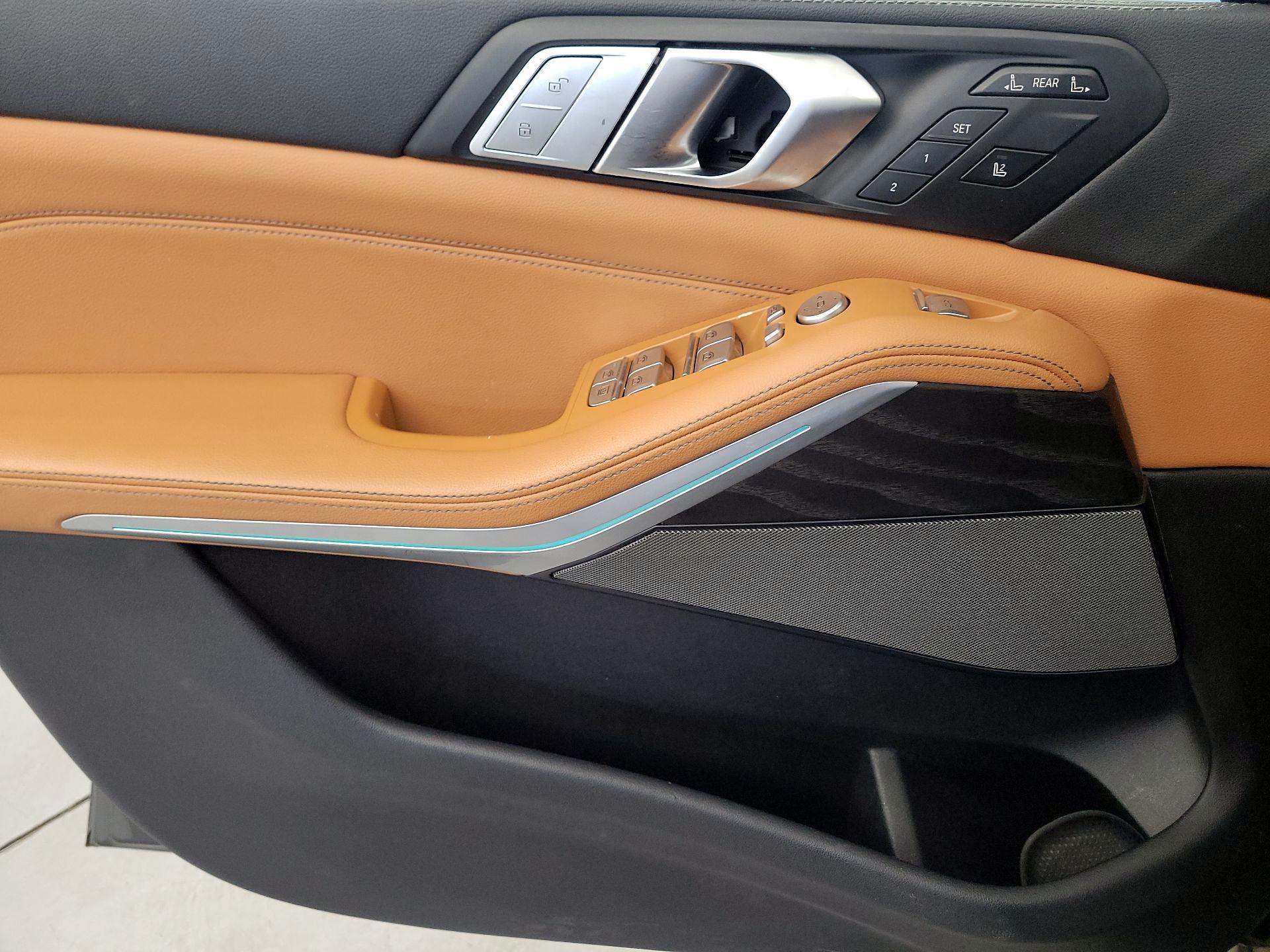 Thumbnail: 2020 BMW X7 - 16