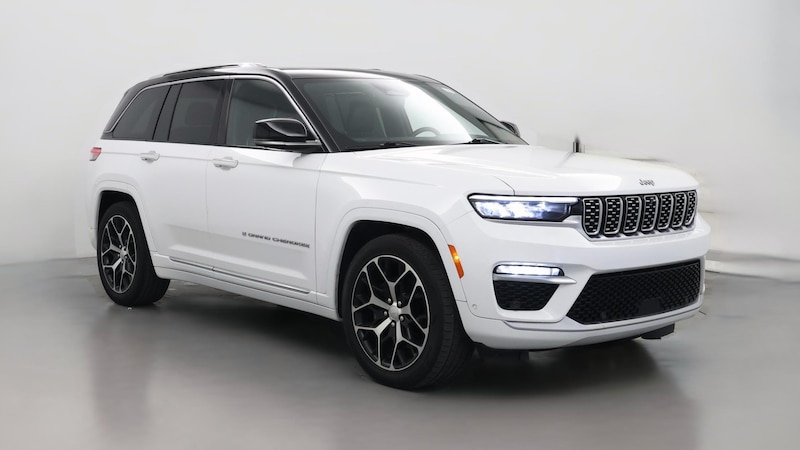 2022 Jeep Grand Cherokee Summit Hero Image