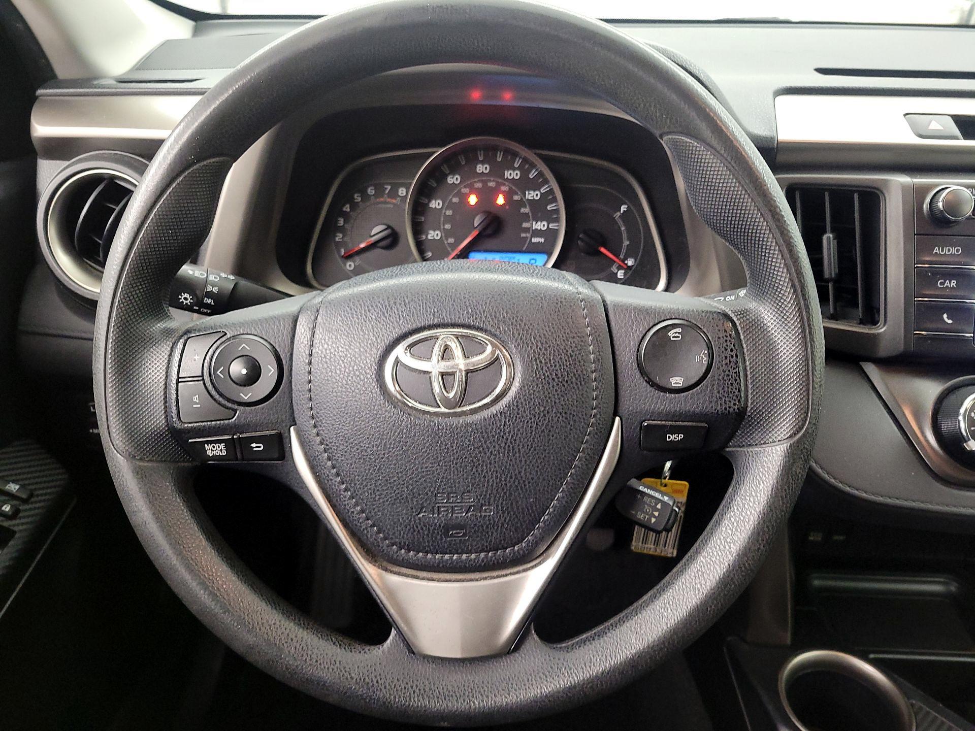 Thumbnail: 2014 Toyota RAV4 - 10