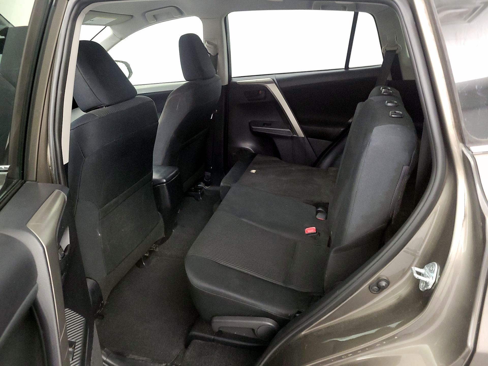 Thumbnail: 2014 Toyota RAV4 - 18