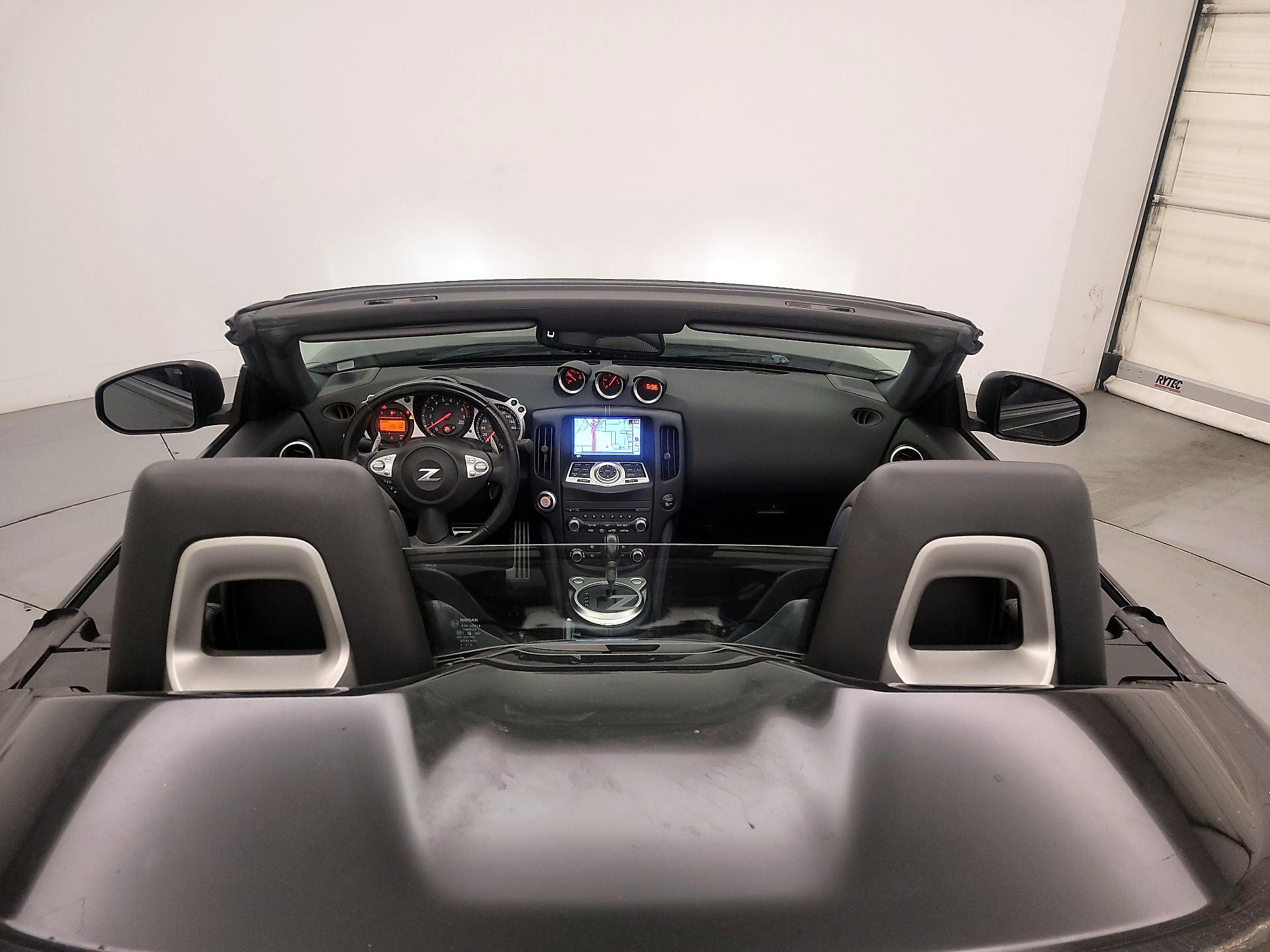 Thumbnail: 2018 Nissan Z - 9