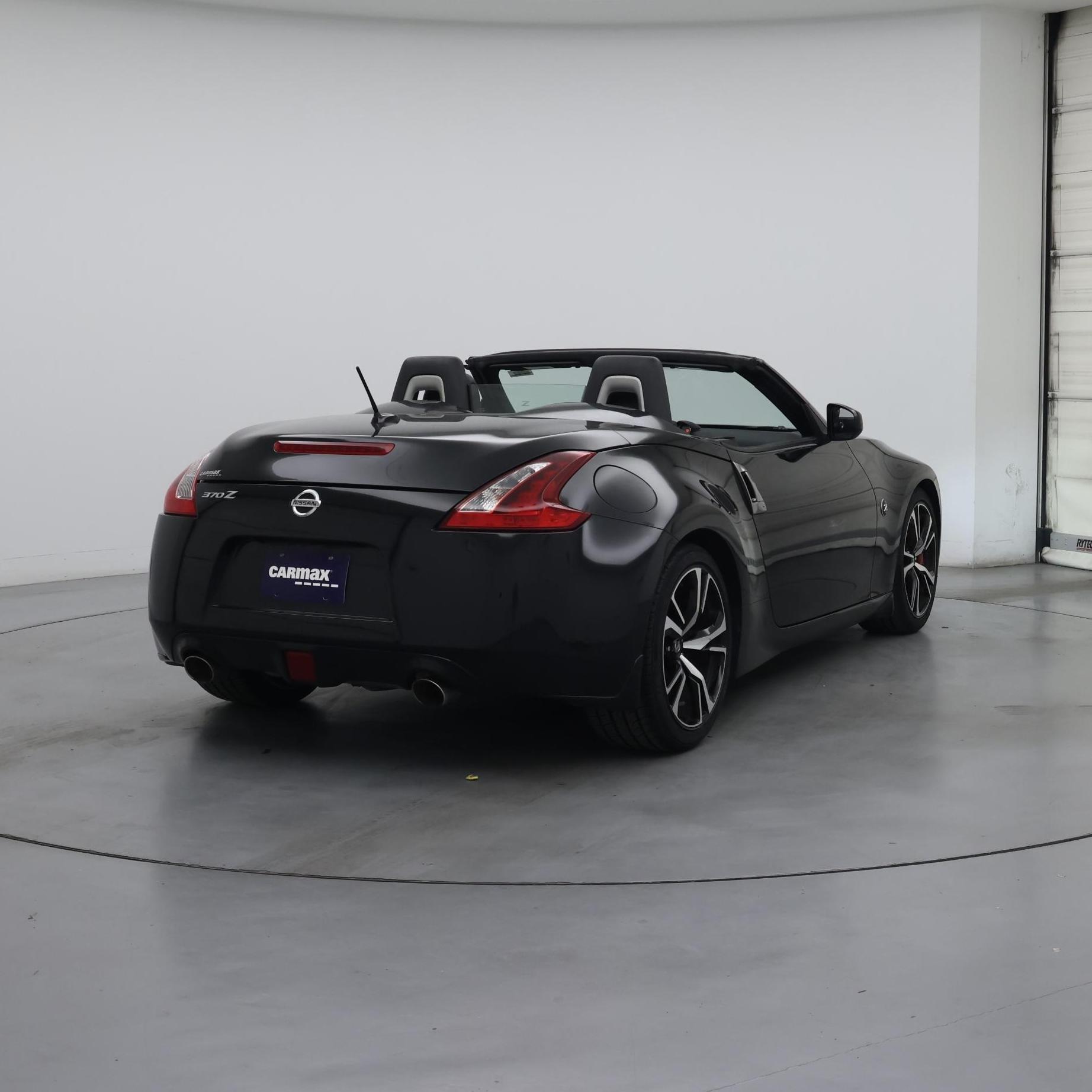 Thumbnail: 2018 Nissan Z - 8