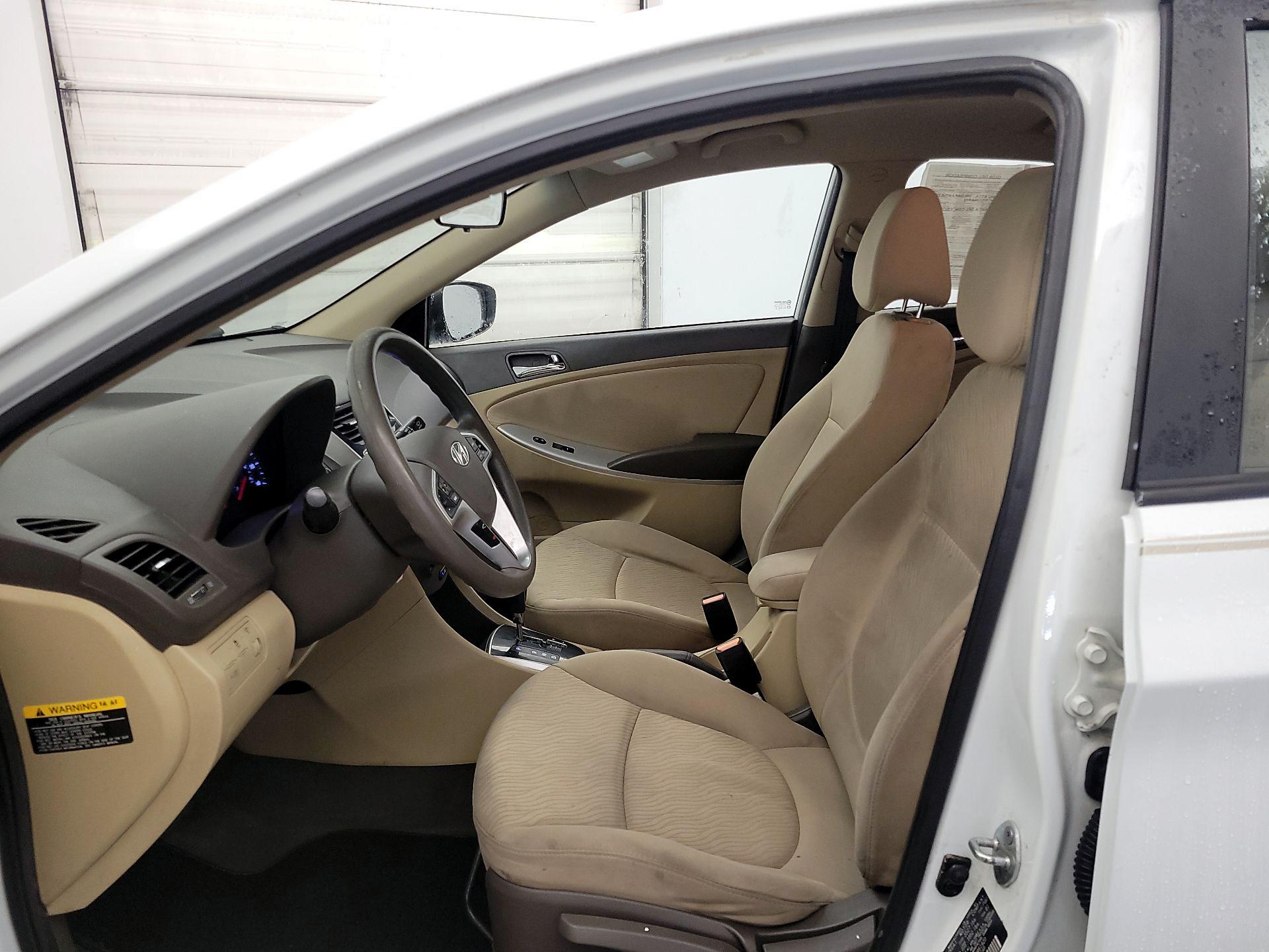 Thumbnail: 2013 Hyundai Accent - 11