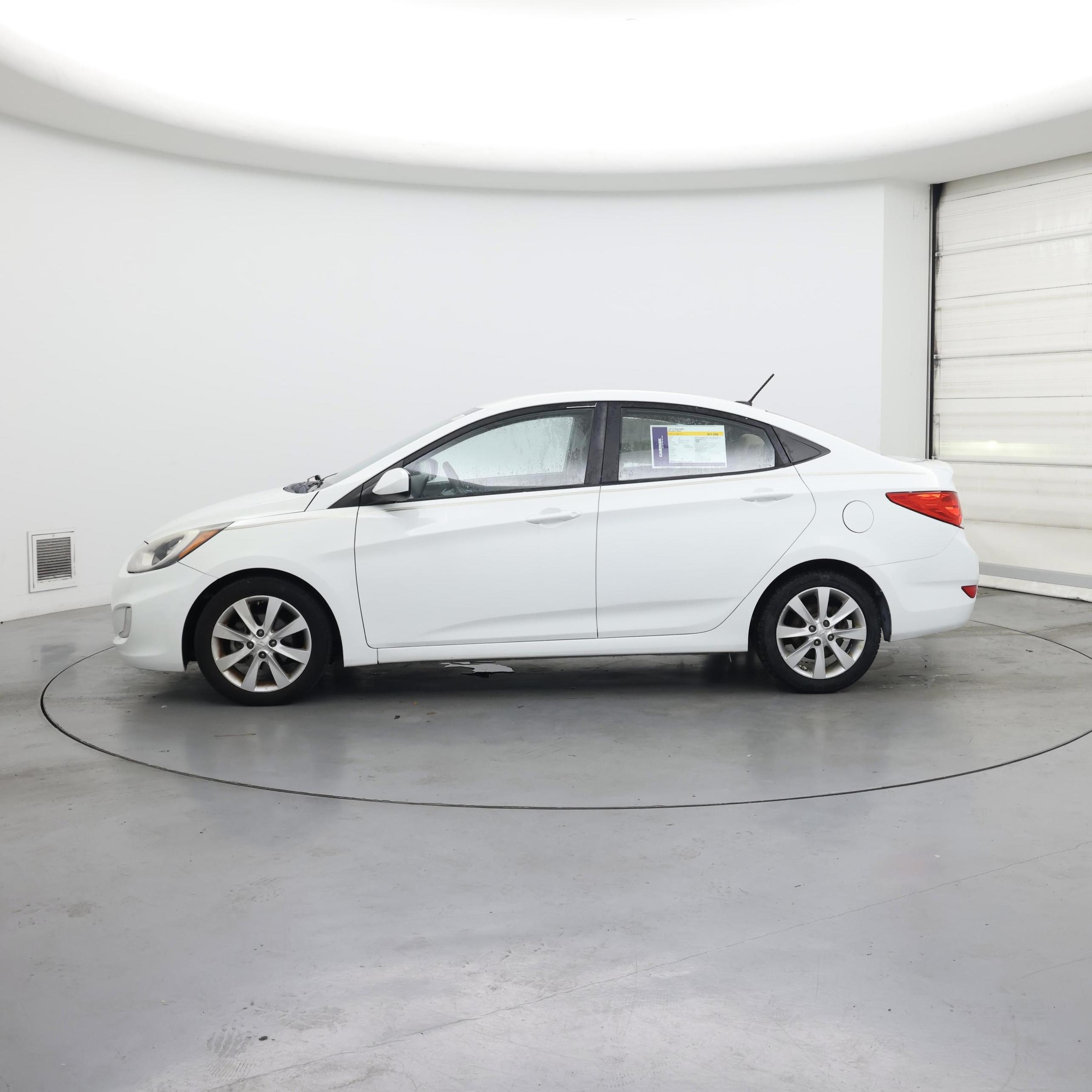 Thumbnail: 2013 Hyundai Accent - 3