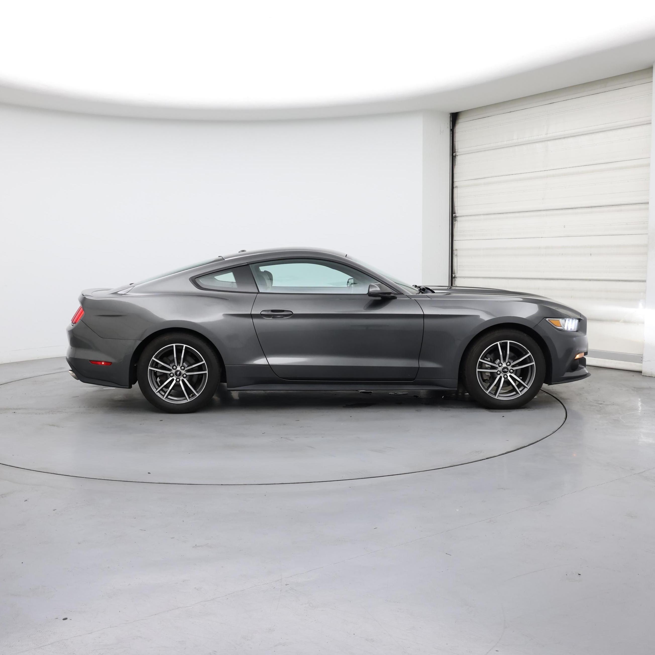Thumbnail: 2017 Ford Mustang - 7