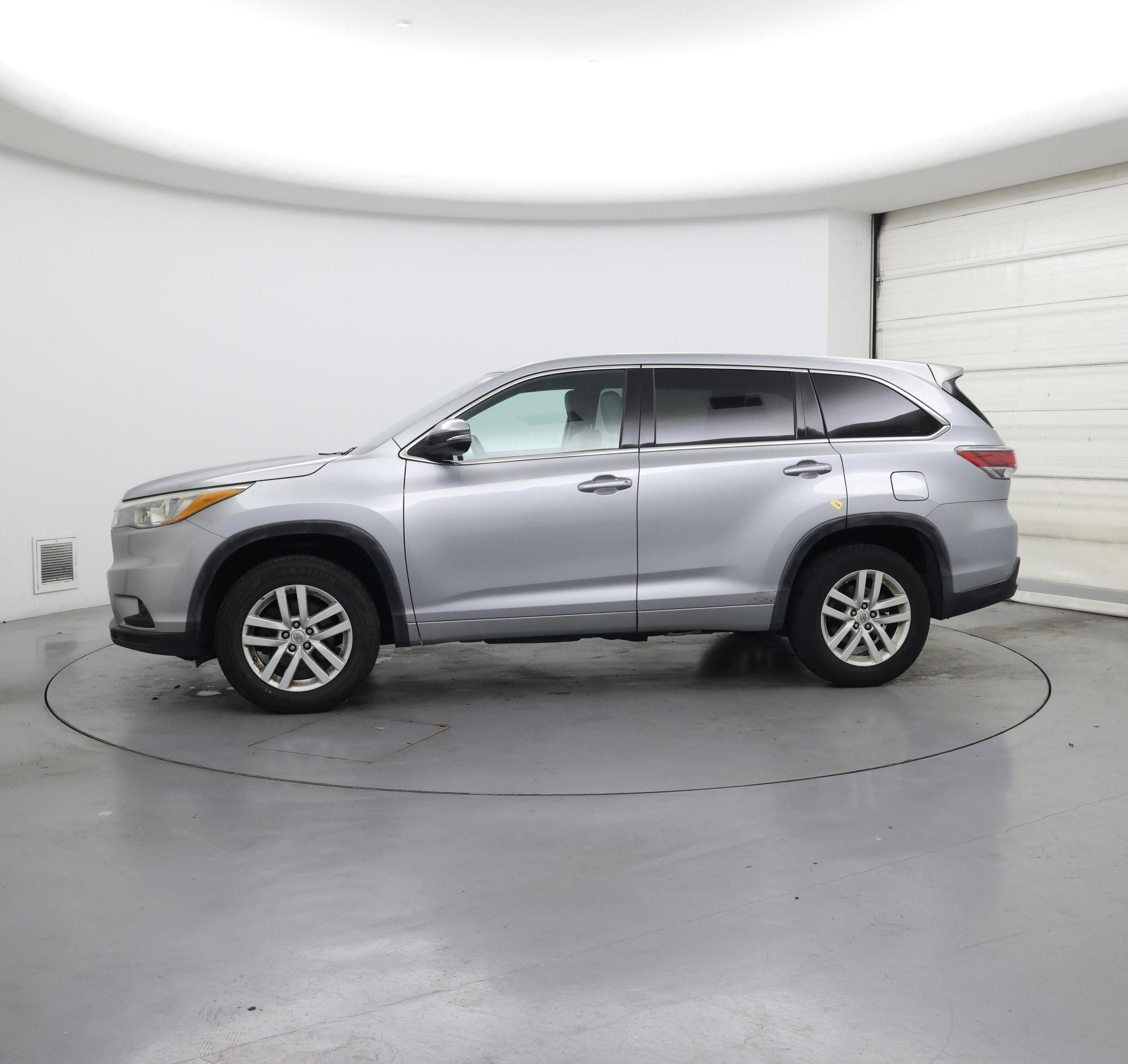 Thumbnail: 2015 Toyota Highlander - 3