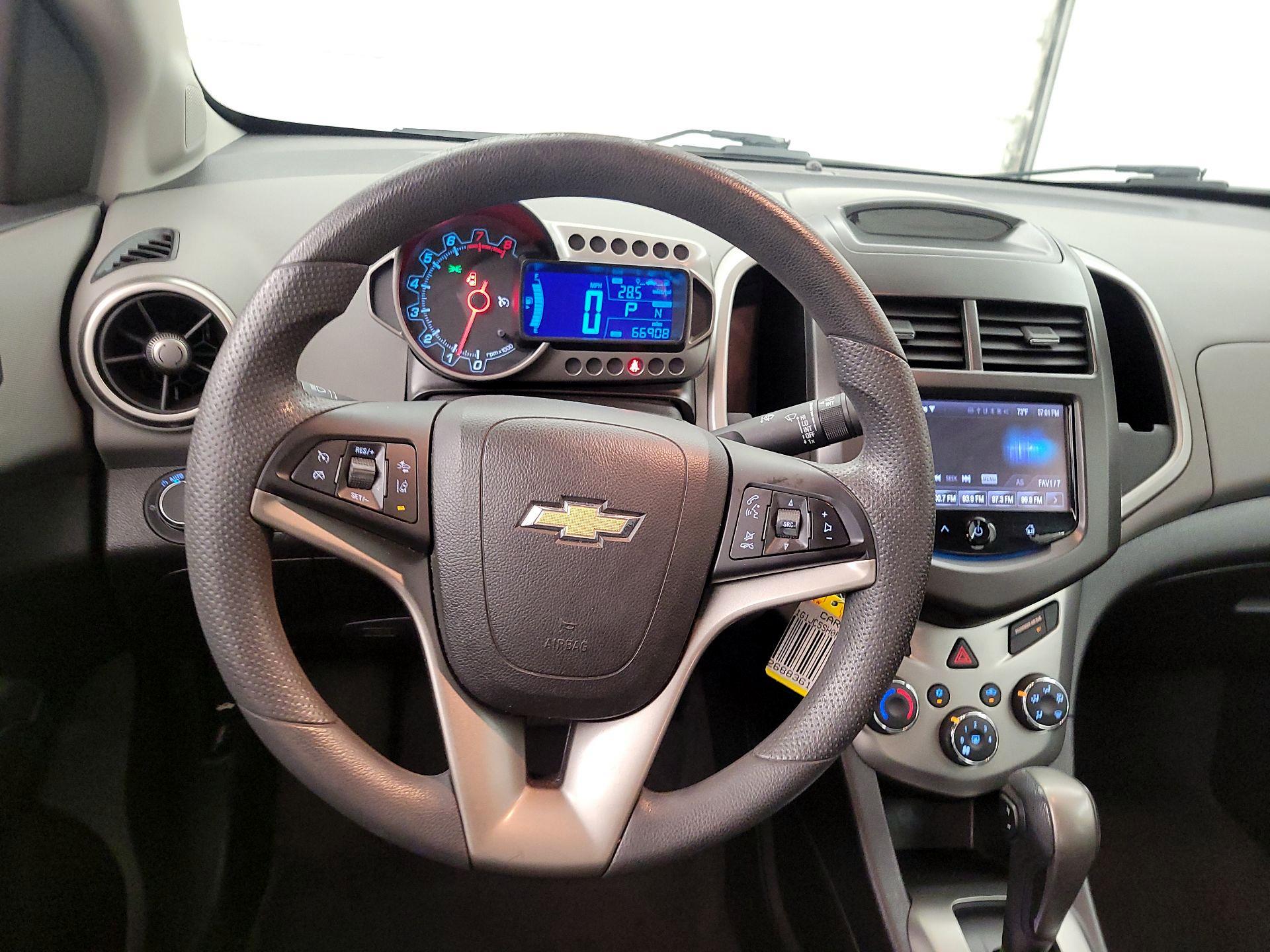Thumbnail: 2015 Chevrolet Sonic - 10