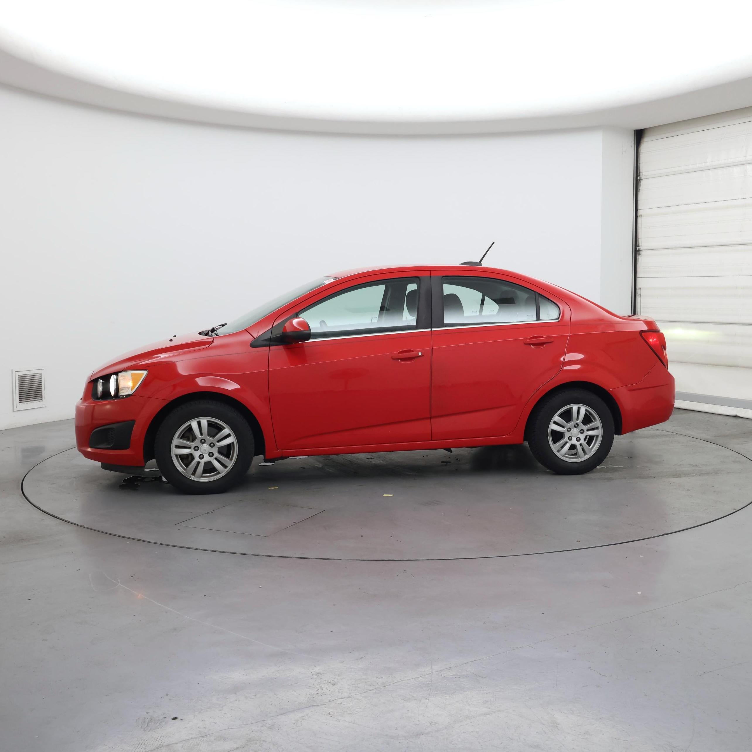 Thumbnail: 2015 Chevrolet Sonic - 3
