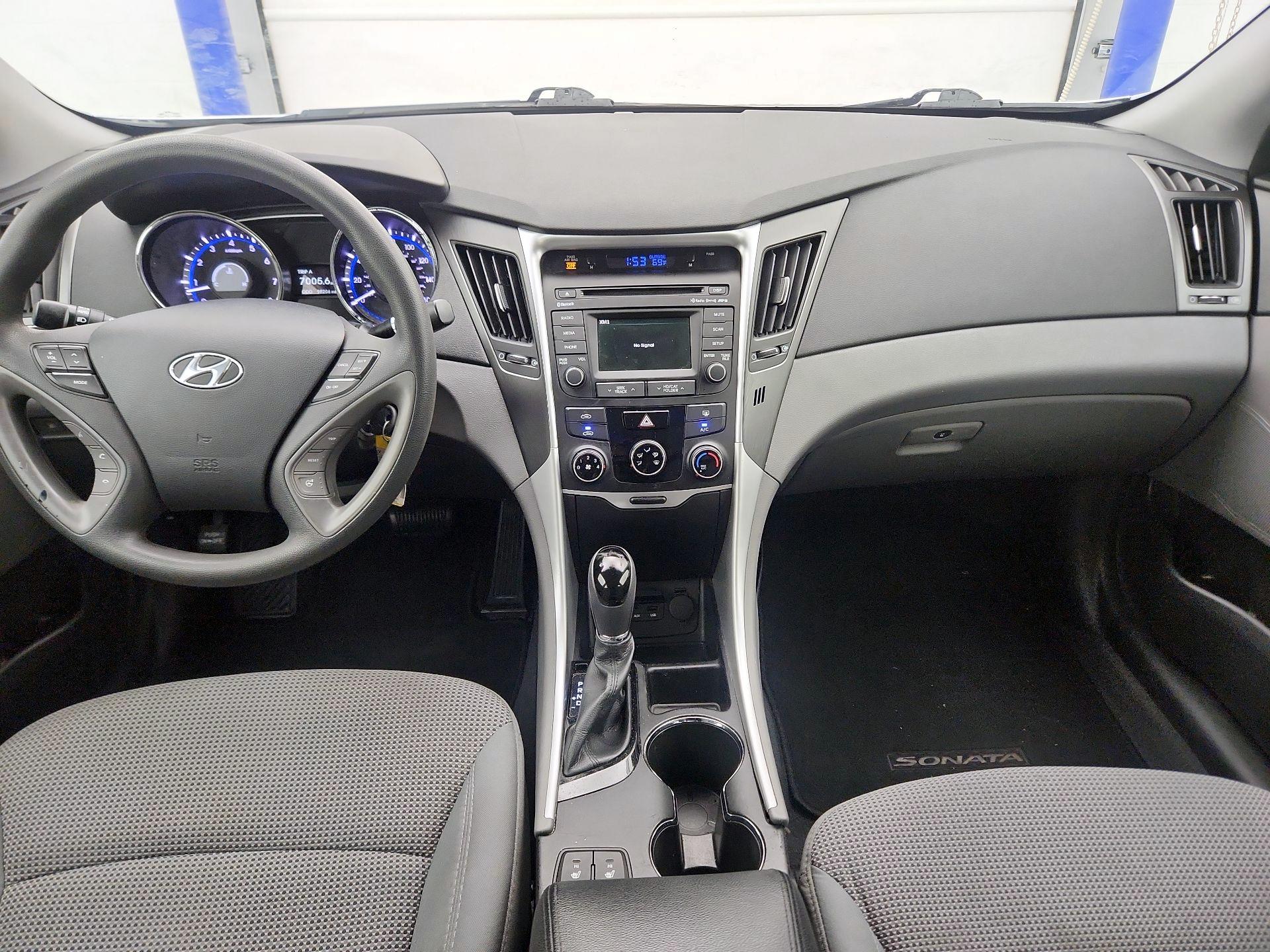 Thumbnail: 2014 Hyundai Sonata - 9