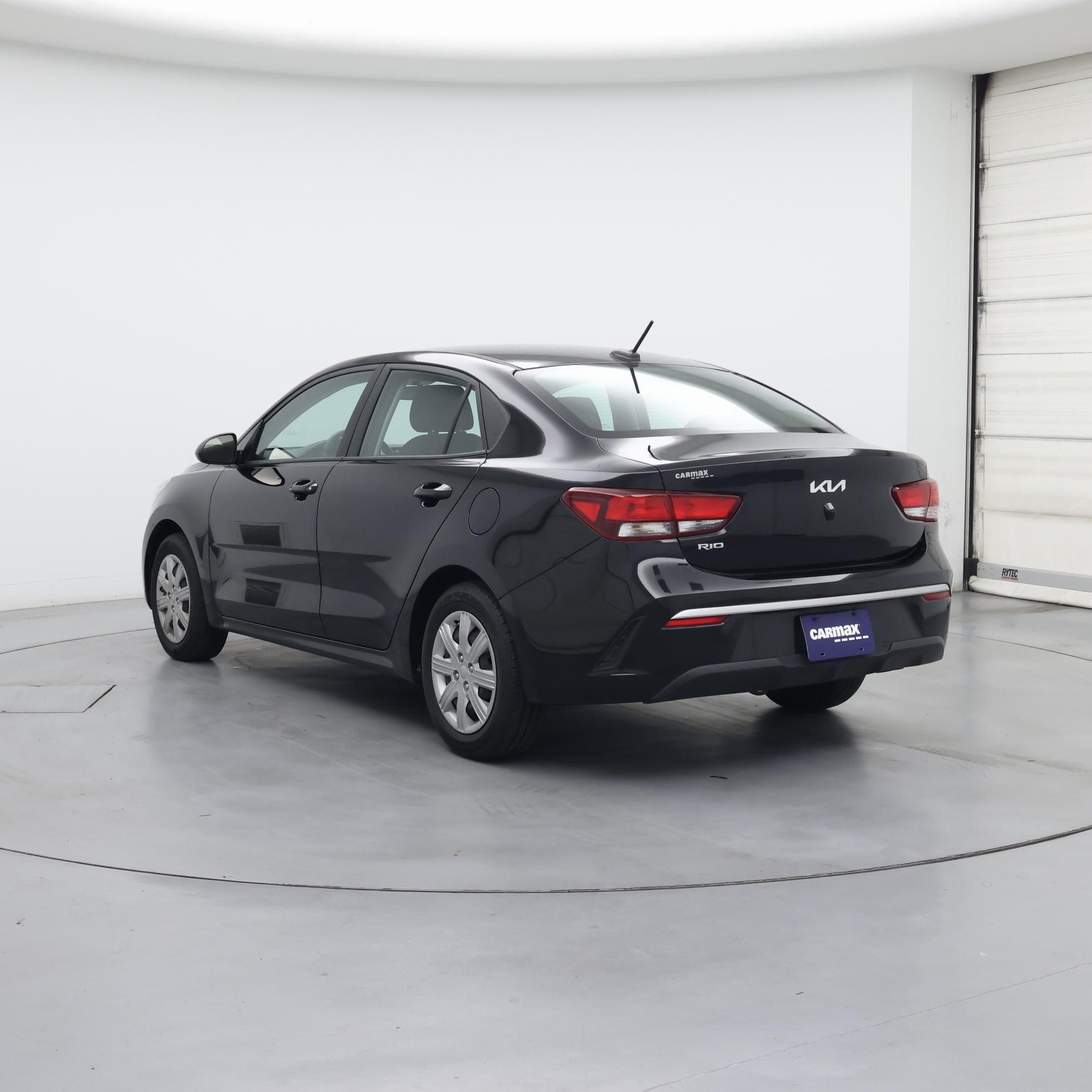 Thumbnail: 2018 Nissan Kicks - 2