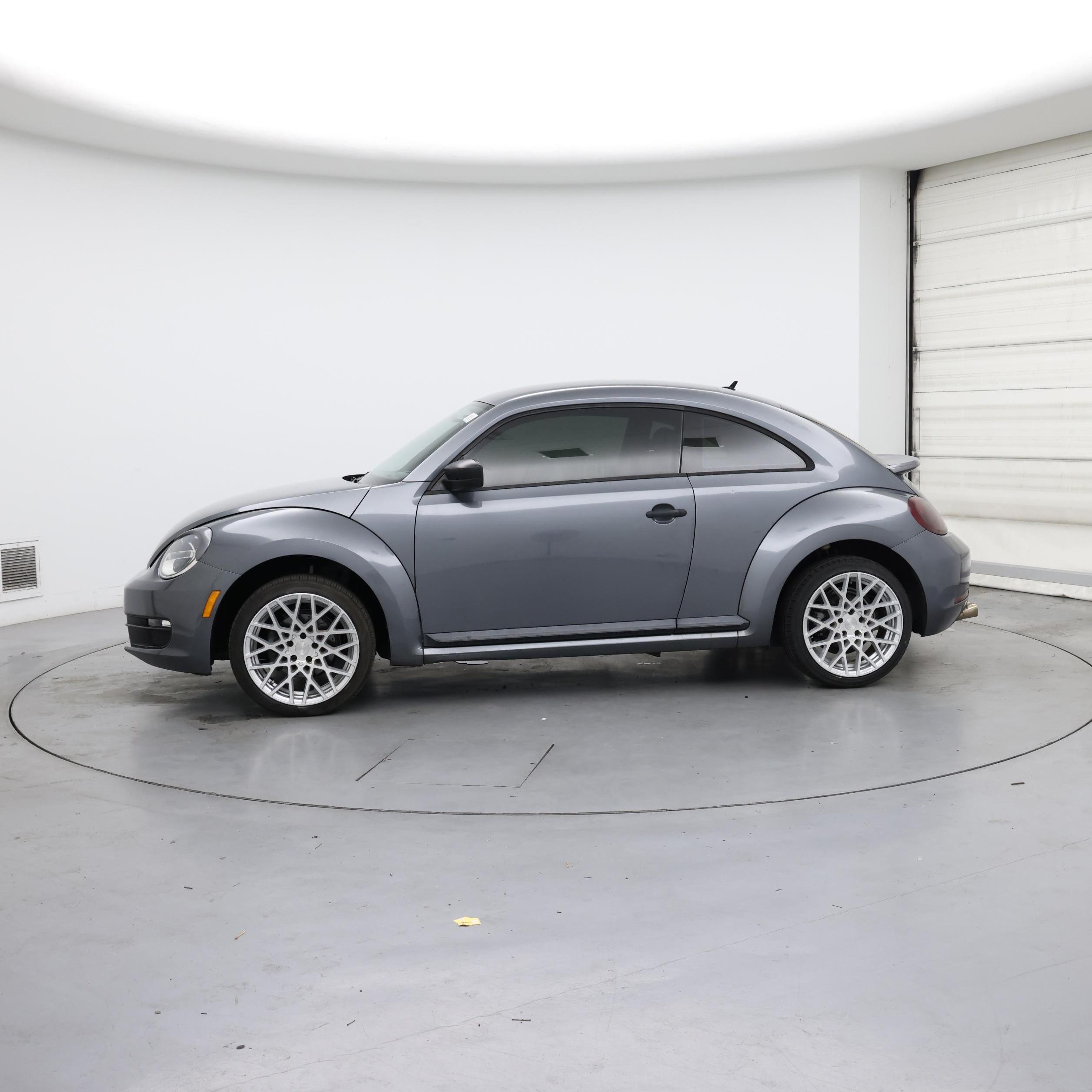 Thumbnail: 2014 Volkswagen Beetle - 3