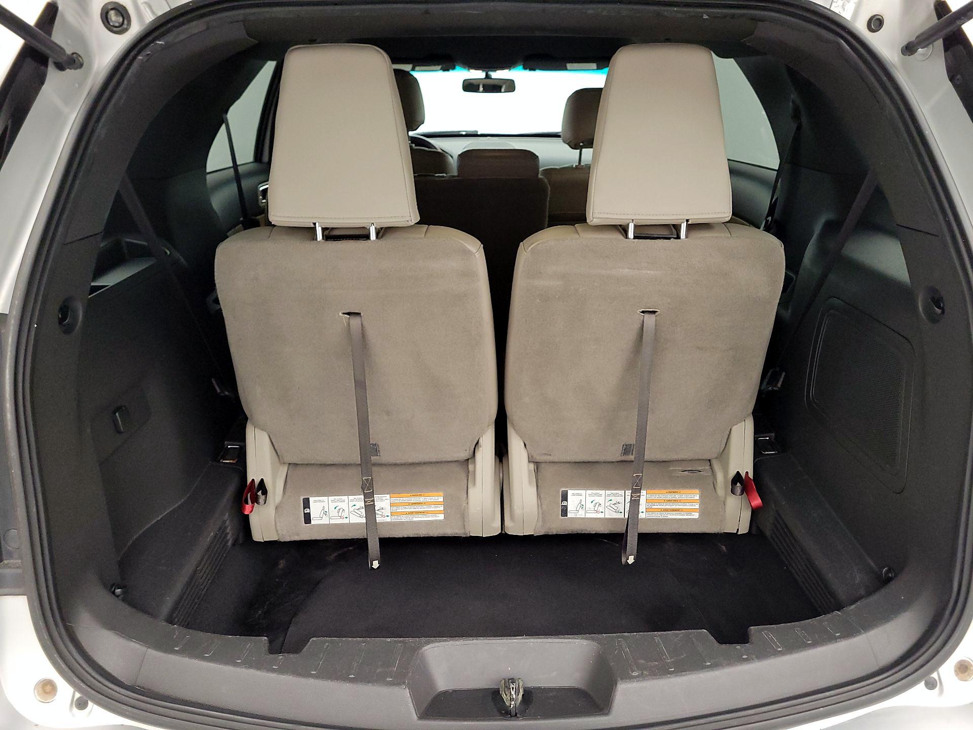 Thumbnail: 2013 Ford Explorer - 16