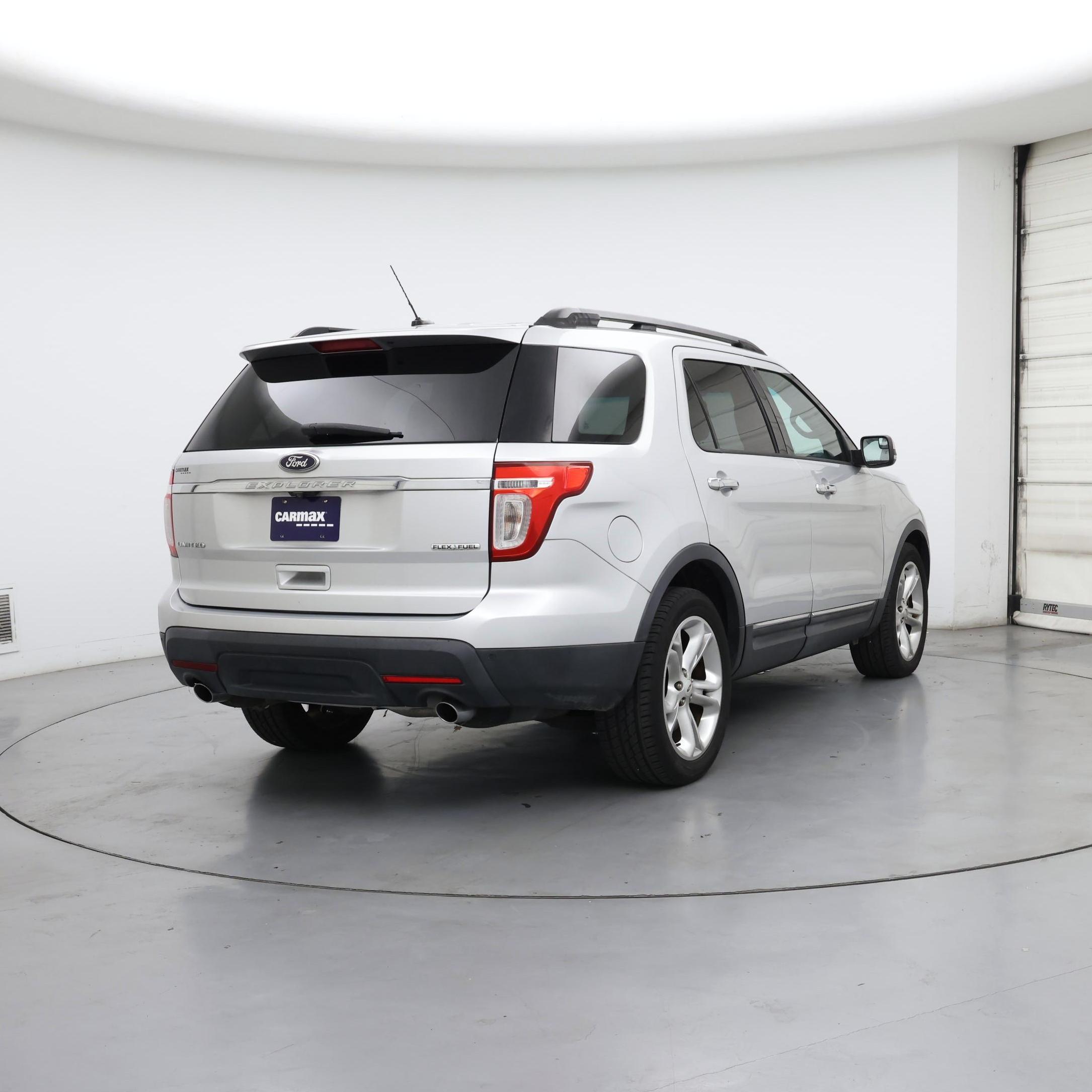 Thumbnail: 2013 Ford Explorer - 8