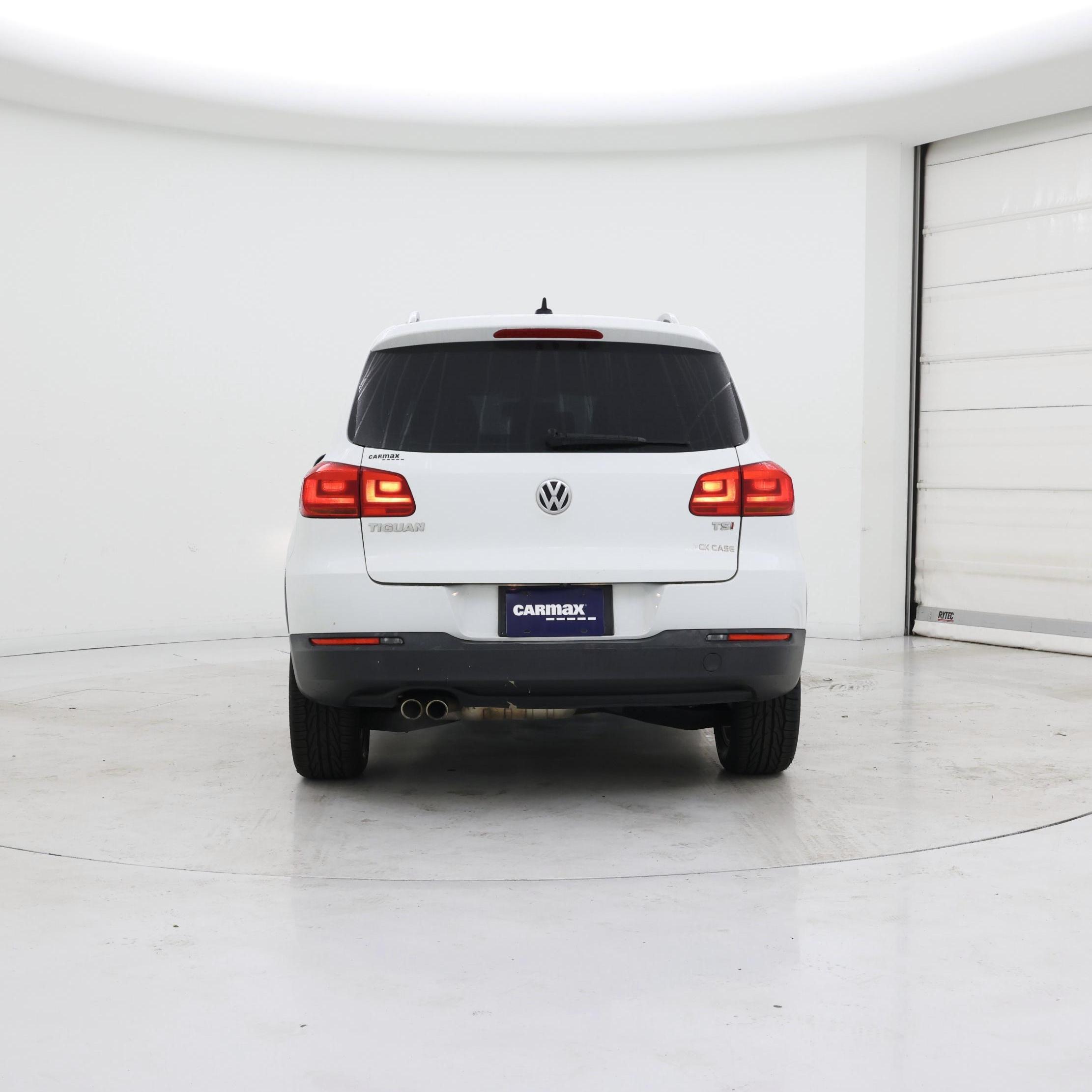 Thumbnail: 2017 Volkswagen Tiguan - 6