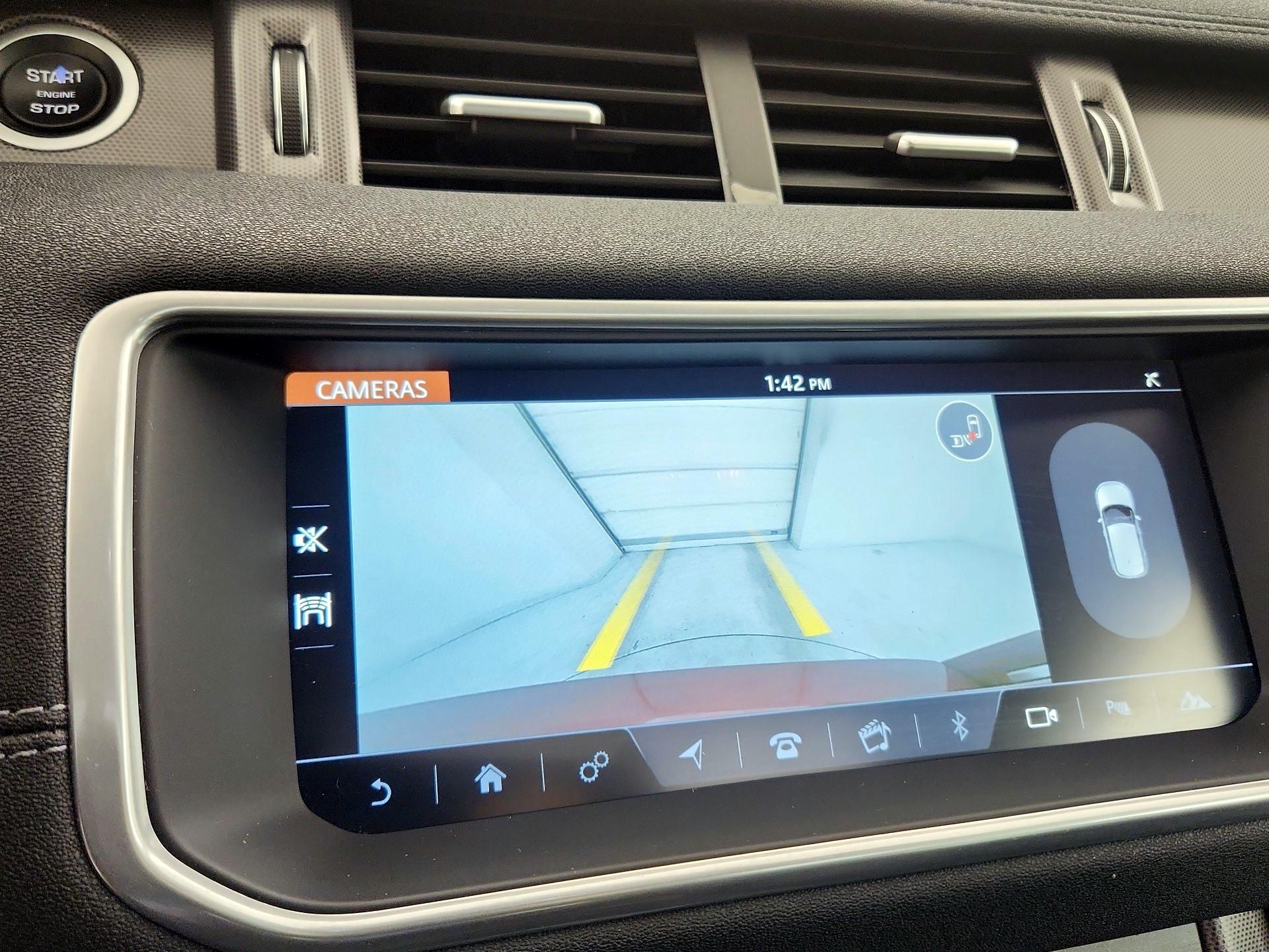 Thumbnail: 2018 Land Rover Range Rover Evoque - 15