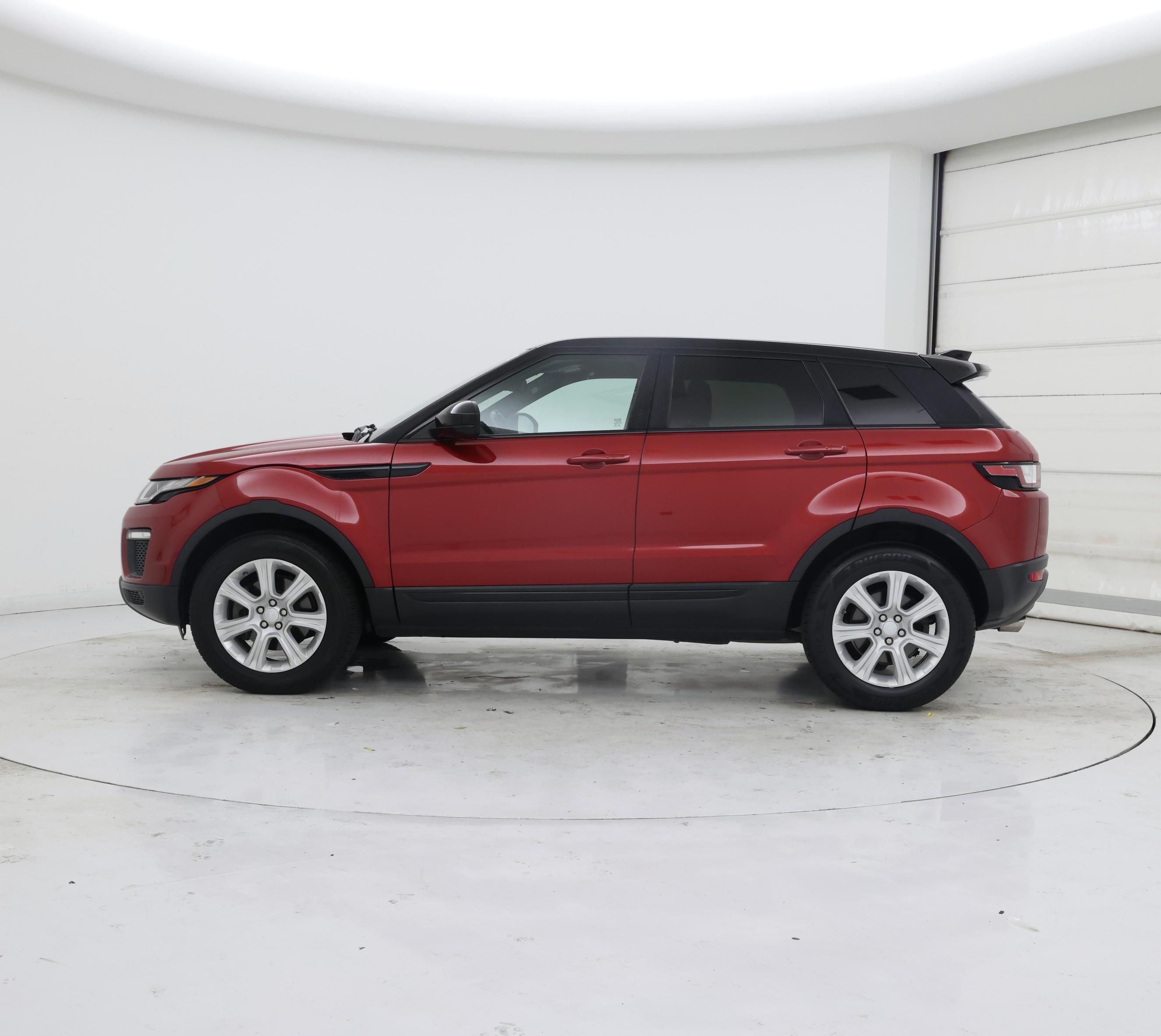 Thumbnail: 2018 Land Rover Range Rover Evoque - 3