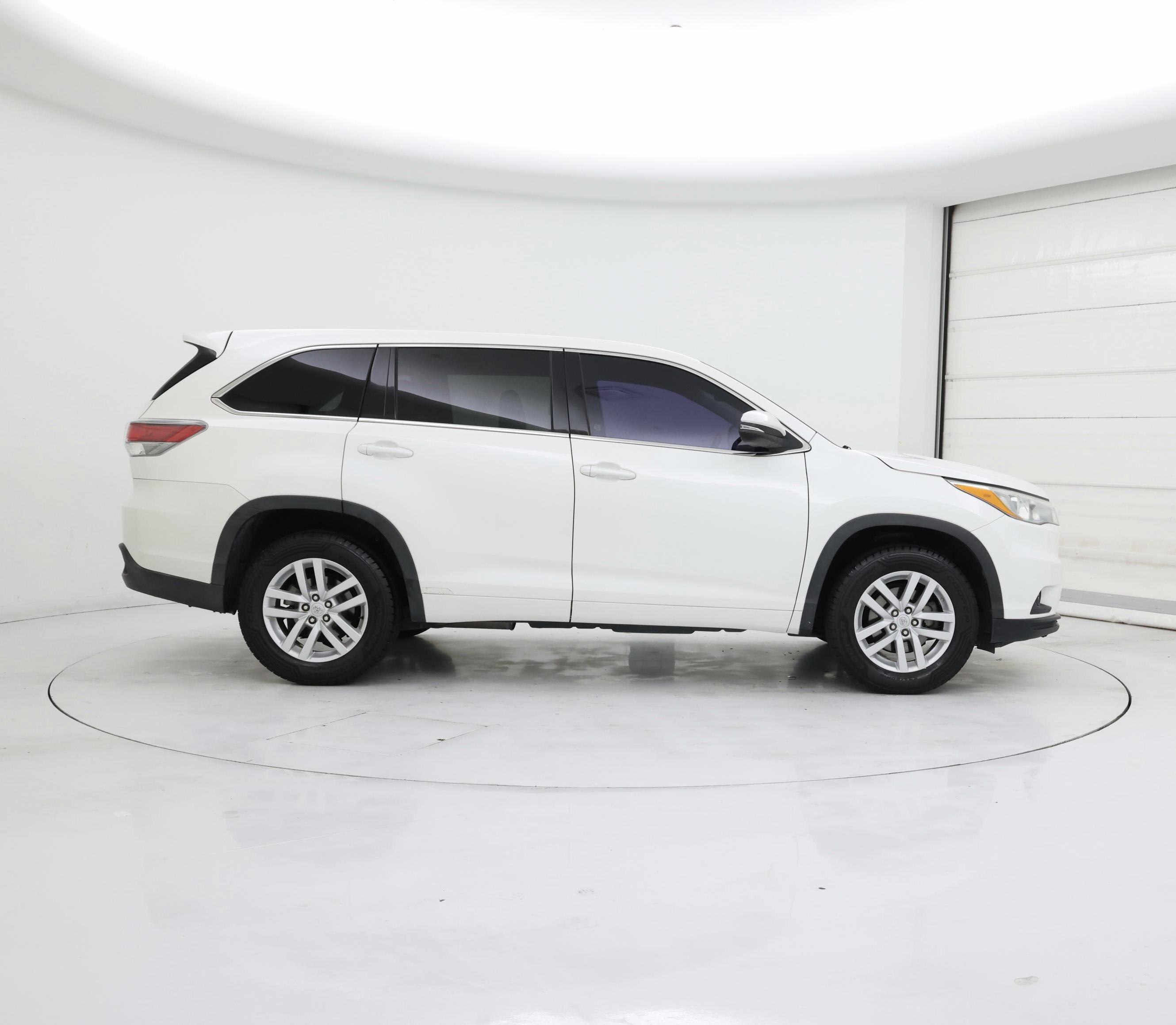 Thumbnail: 2015 Toyota Highlander - 7
