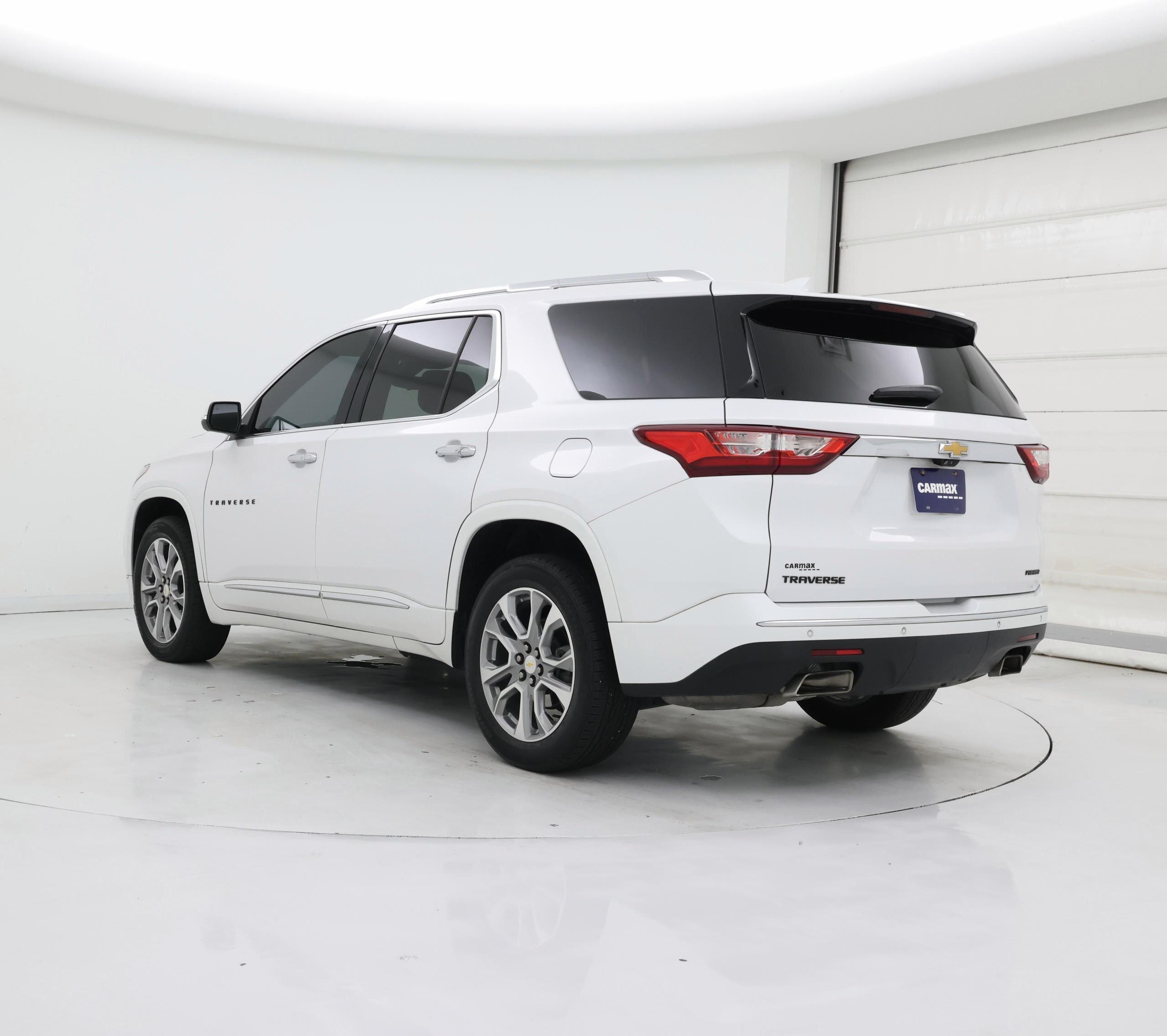 Thumbnail: 2021 Chevrolet Traverse - 2