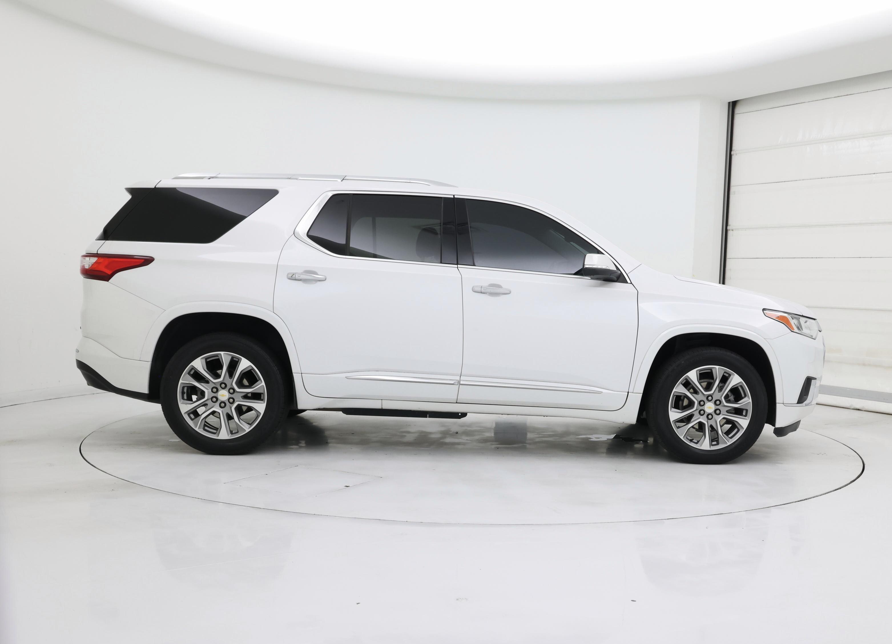 Thumbnail: 2021 Chevrolet Traverse - 7