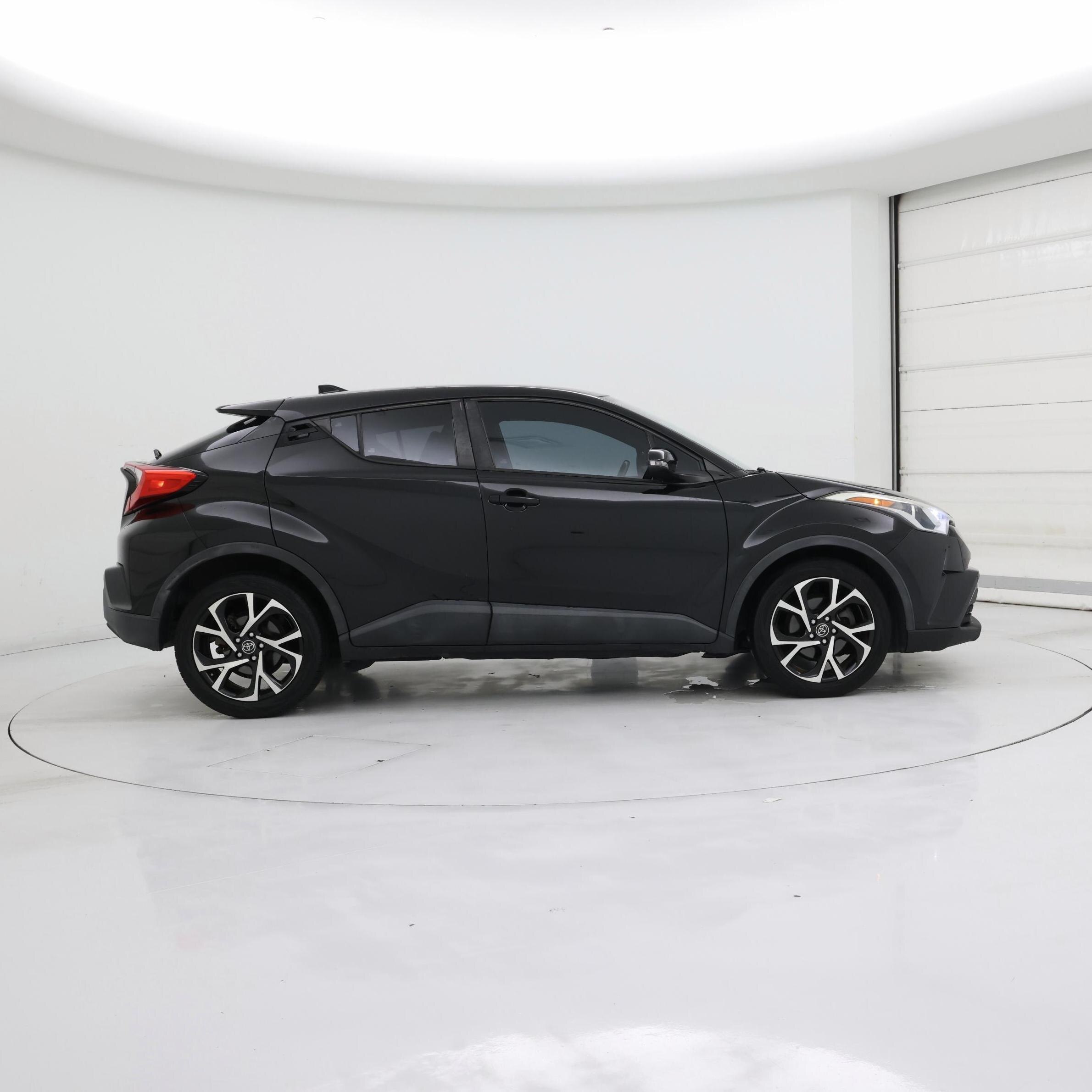 Thumbnail: 2018 Toyota C-HR - 7