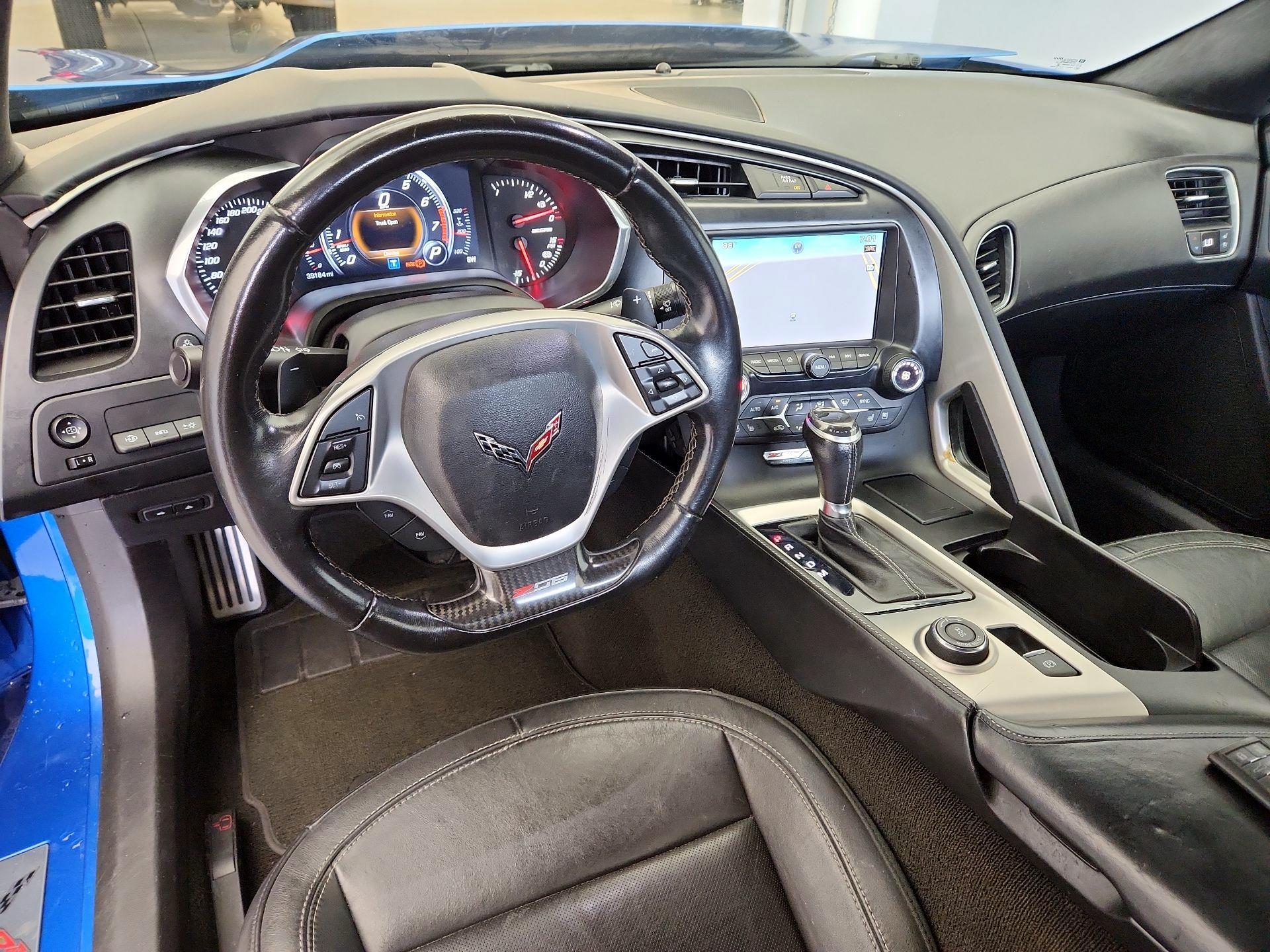 Thumbnail: 2015 Chevrolet Corvette - 9