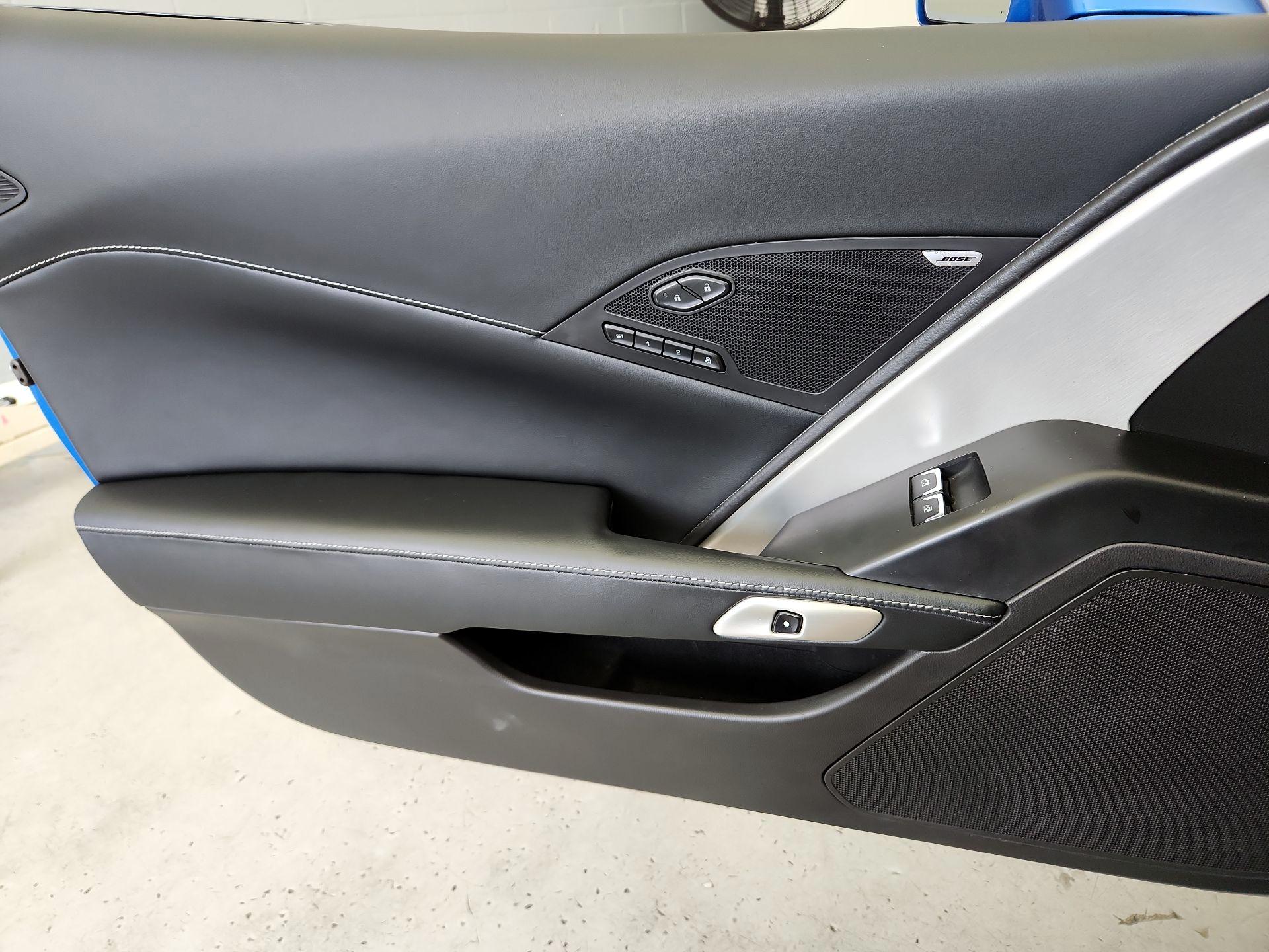 Thumbnail: 2015 Chevrolet Corvette - 12