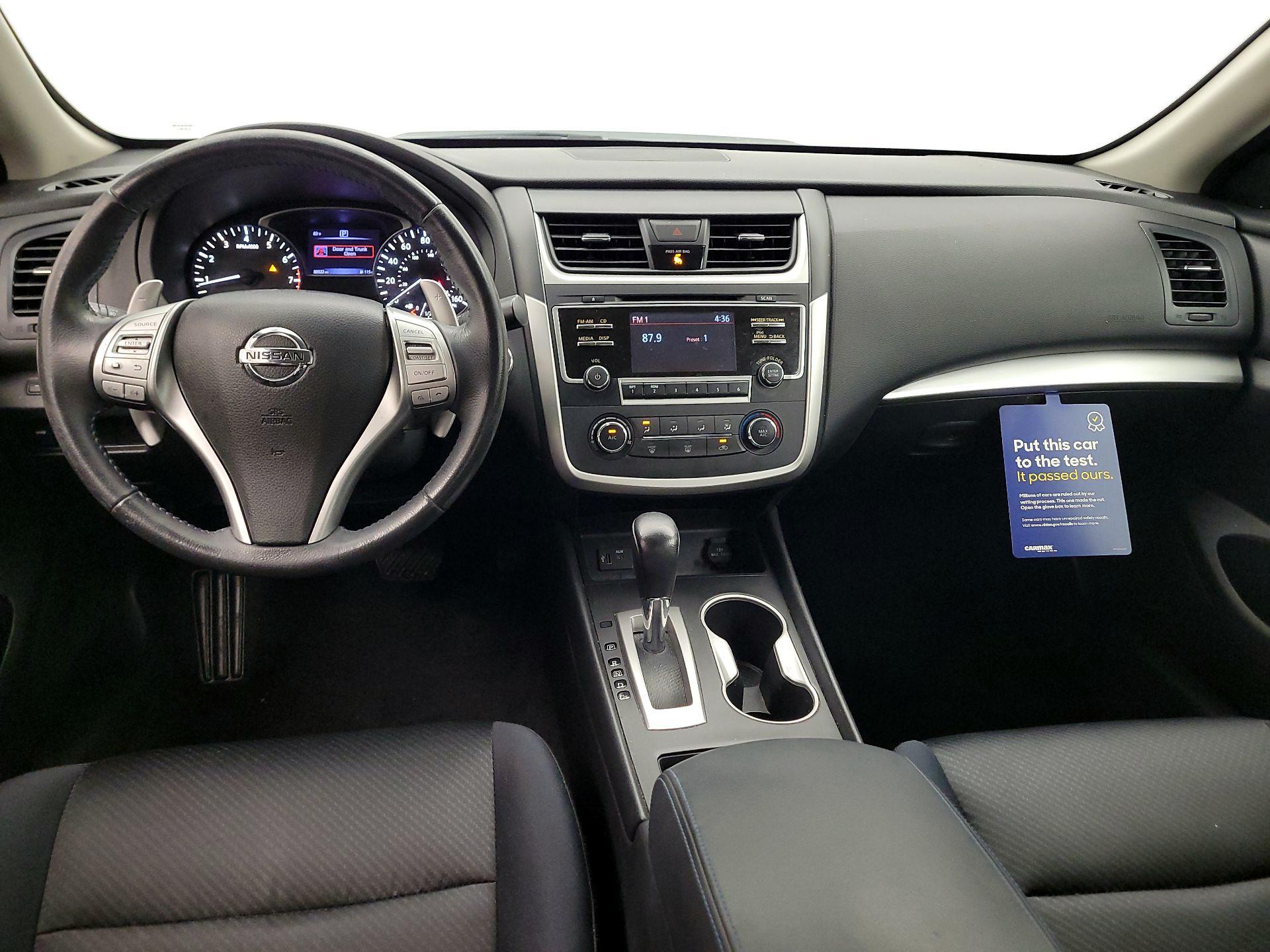Thumbnail: 2017 Nissan Altima - 9
