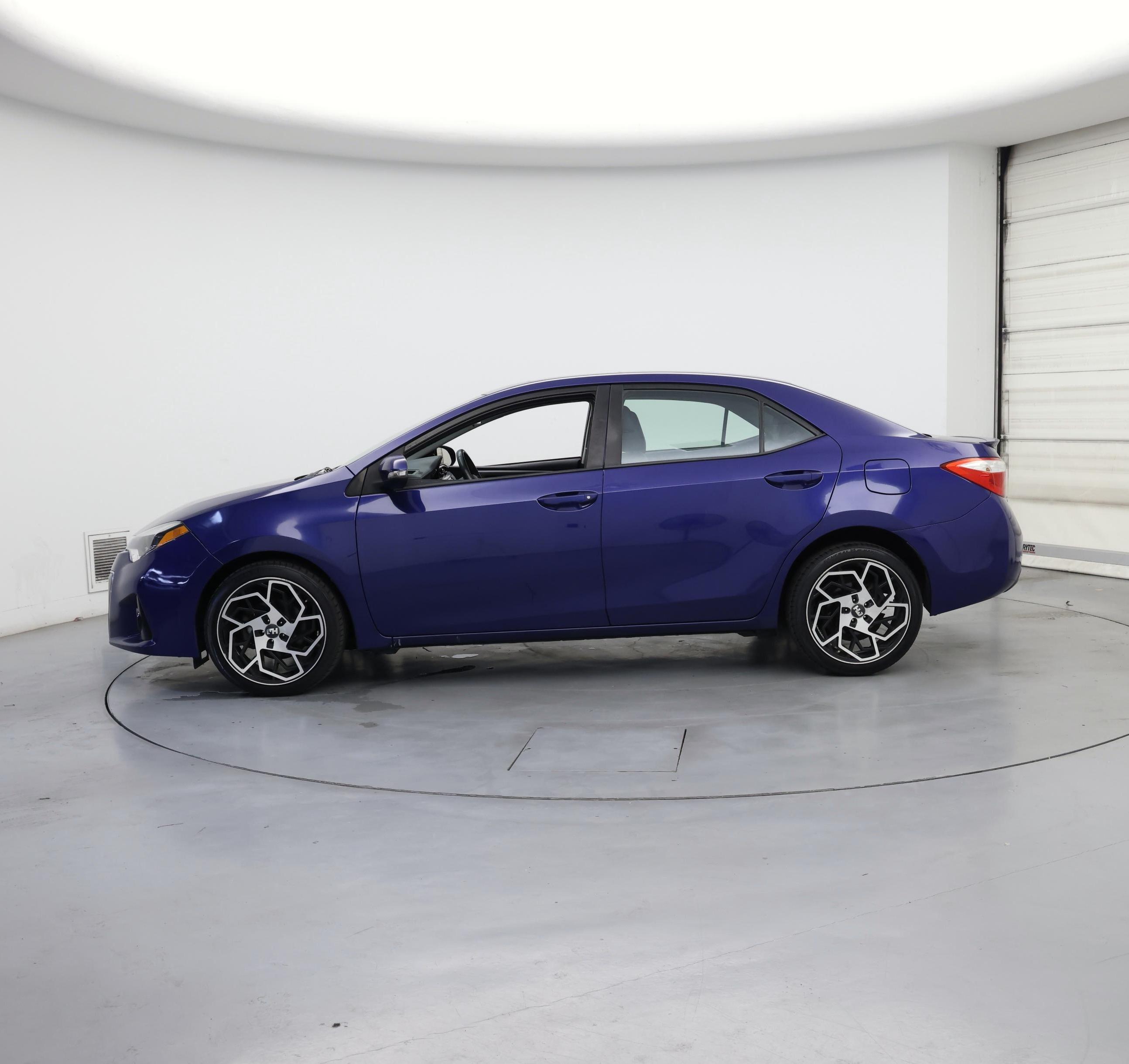 Thumbnail: 2014 Toyota Corolla - 3