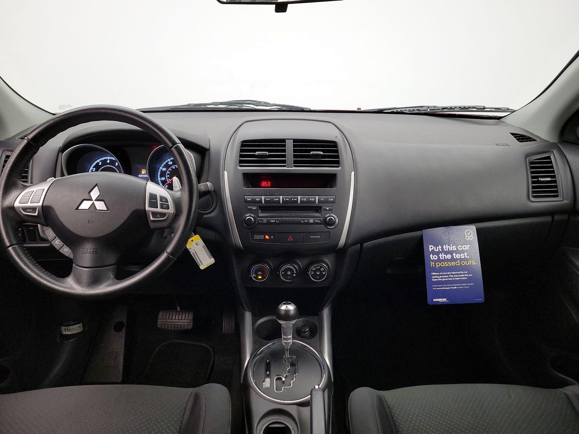 Thumbnail: 2013 Mitsubishi Outlander Sport - 9