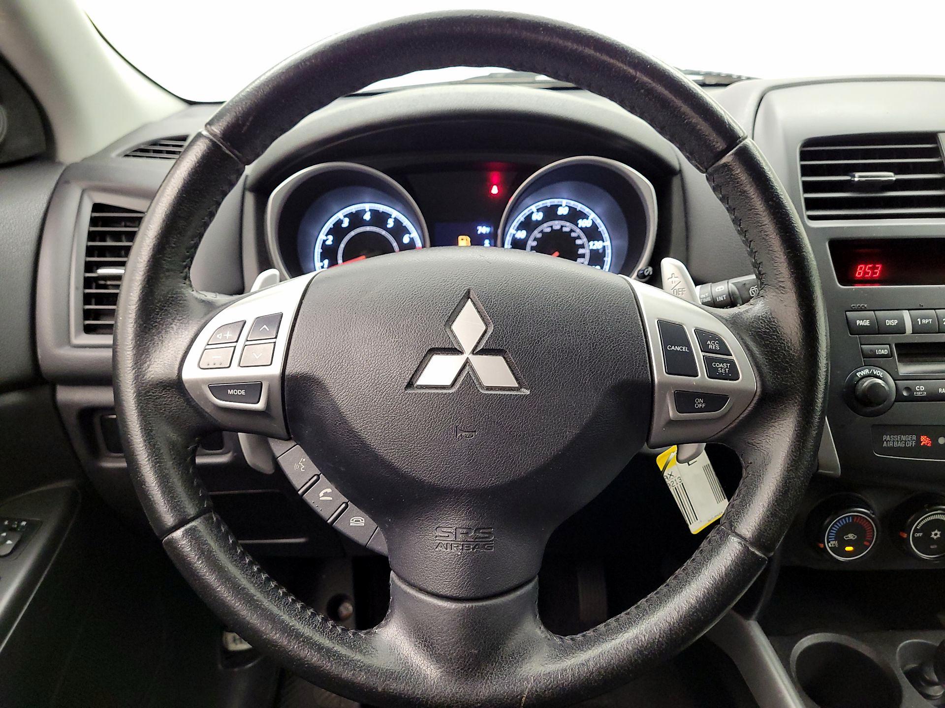 Thumbnail: 2013 Mitsubishi Outlander Sport - 10