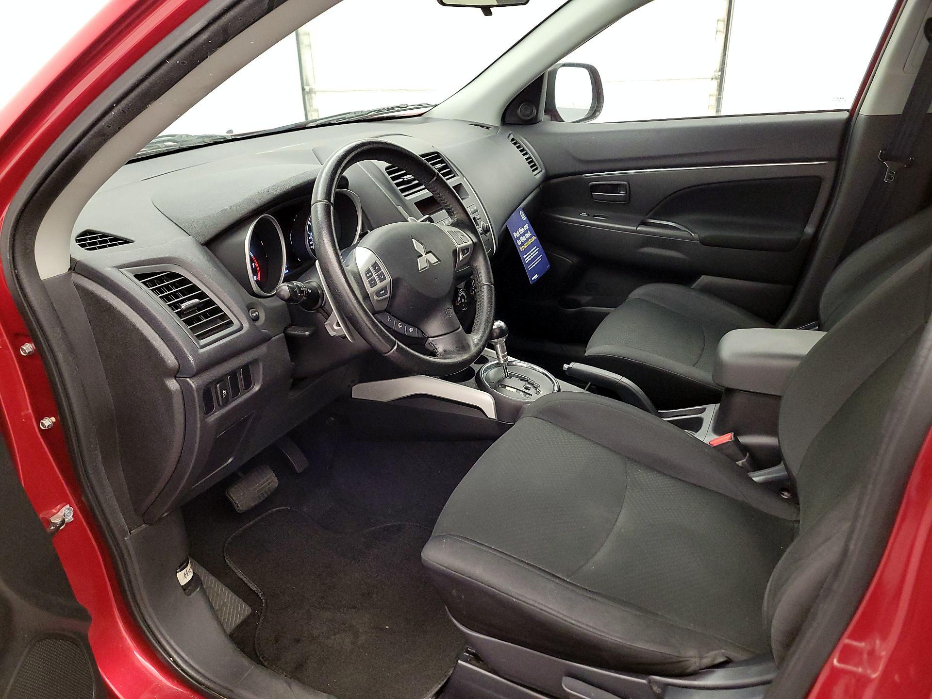 Thumbnail: 2013 Mitsubishi Outlander Sport - 11