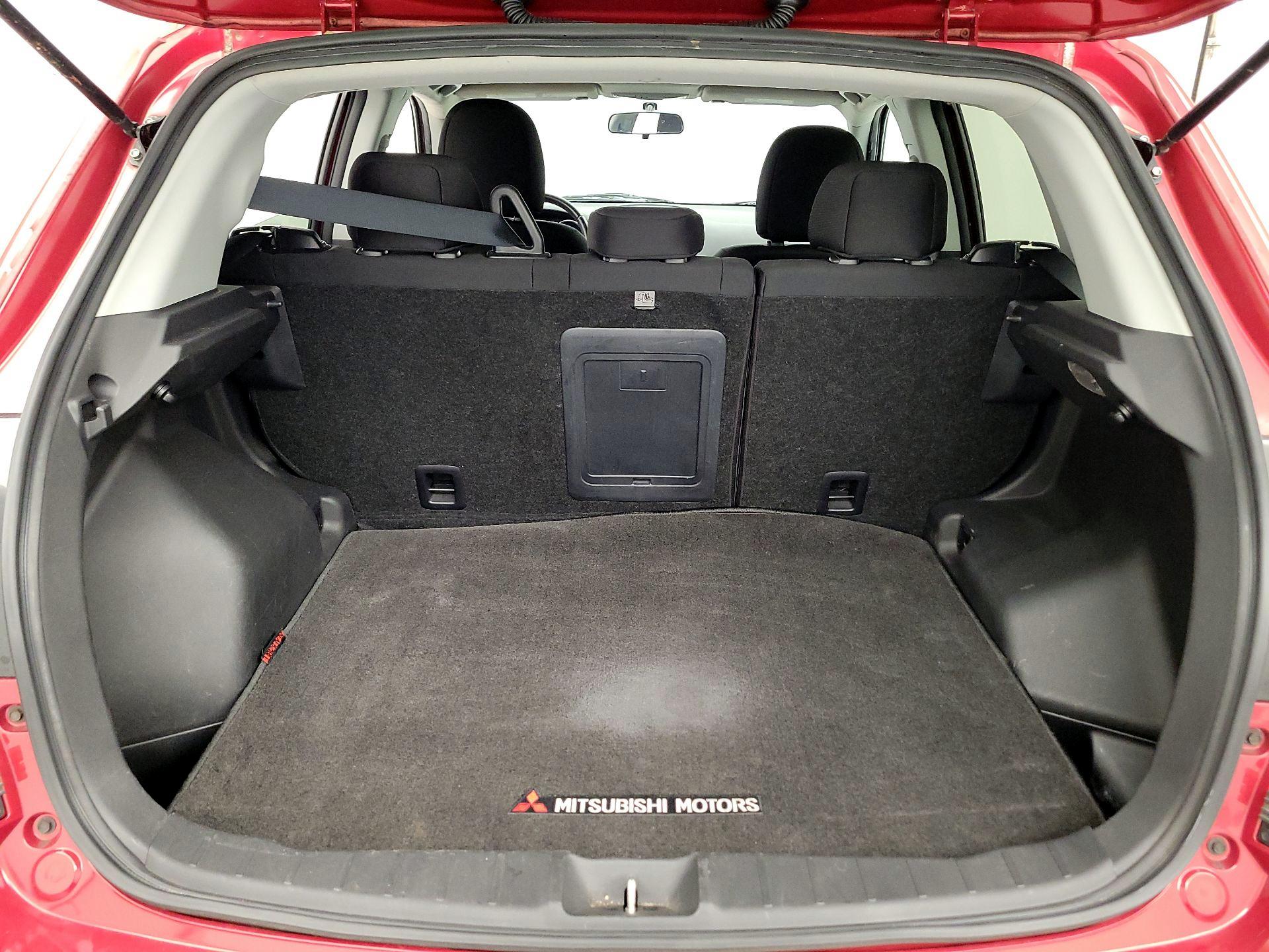 Thumbnail: 2013 Mitsubishi Outlander Sport - 16